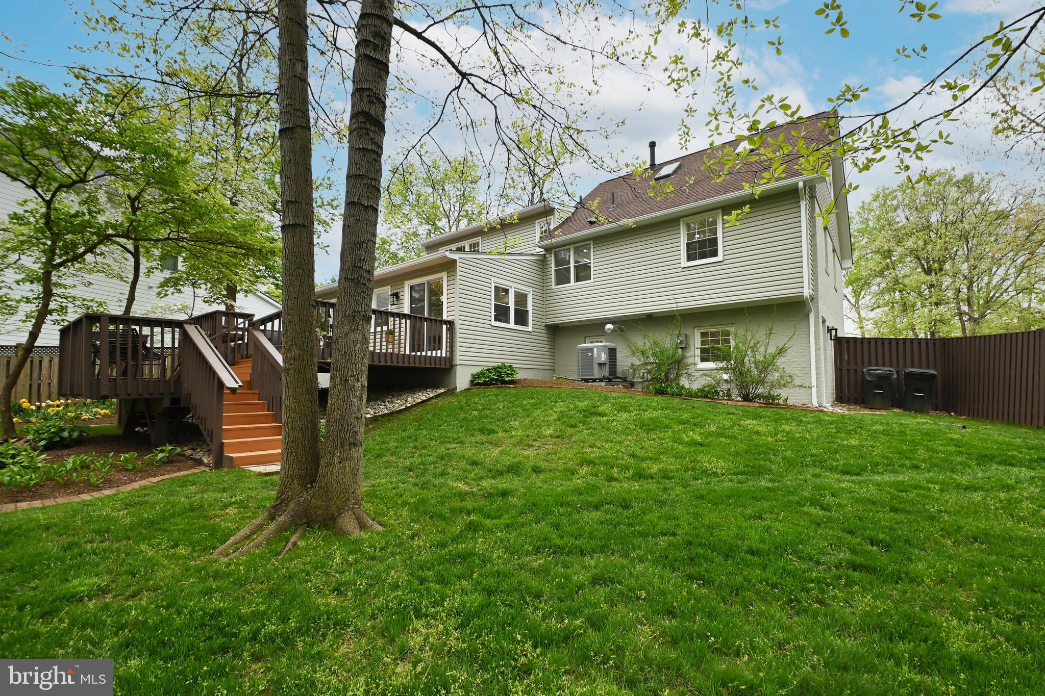 VICTORIA WOODS - Residential