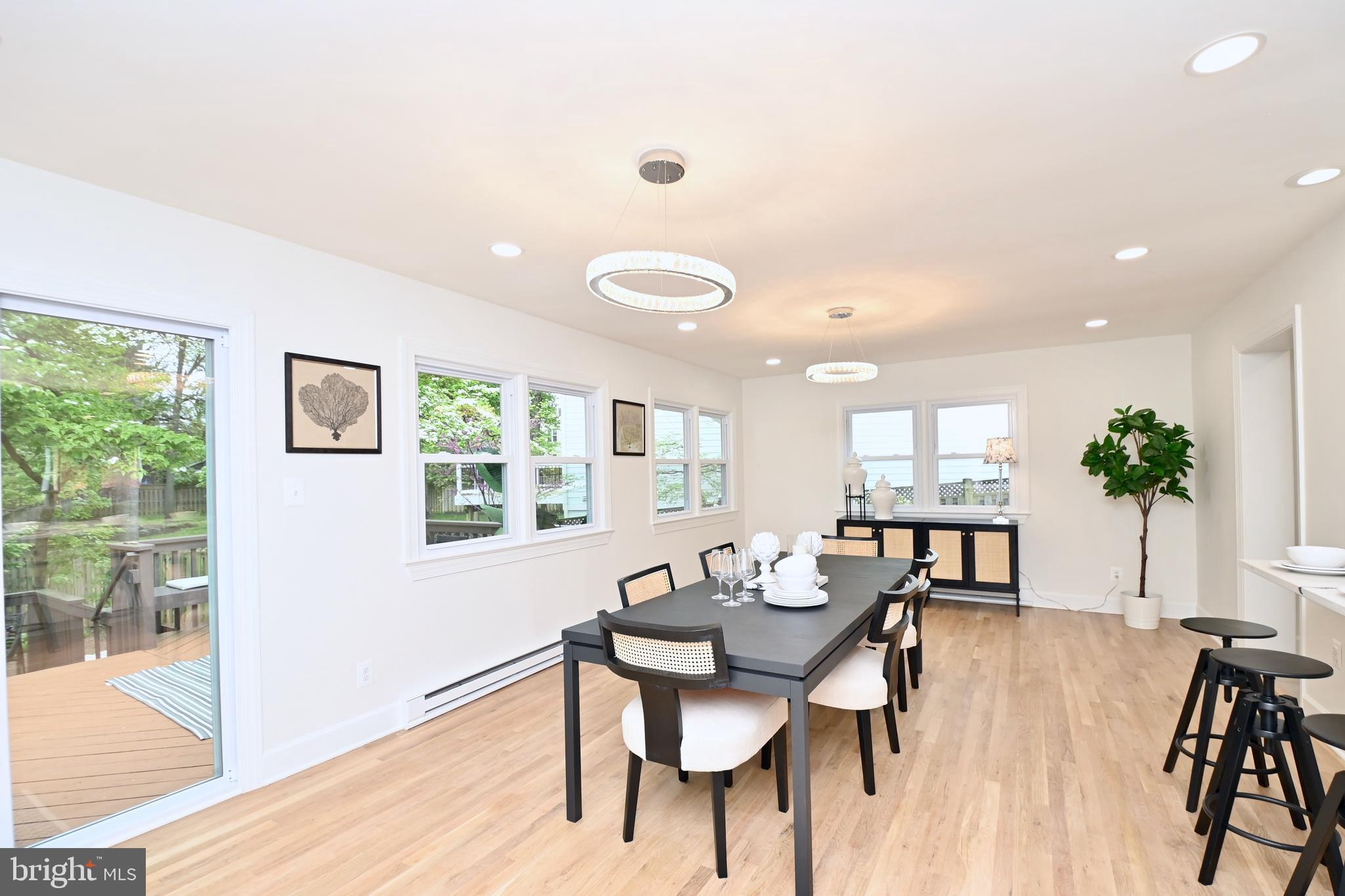 VICTORIA WOODS - Residential