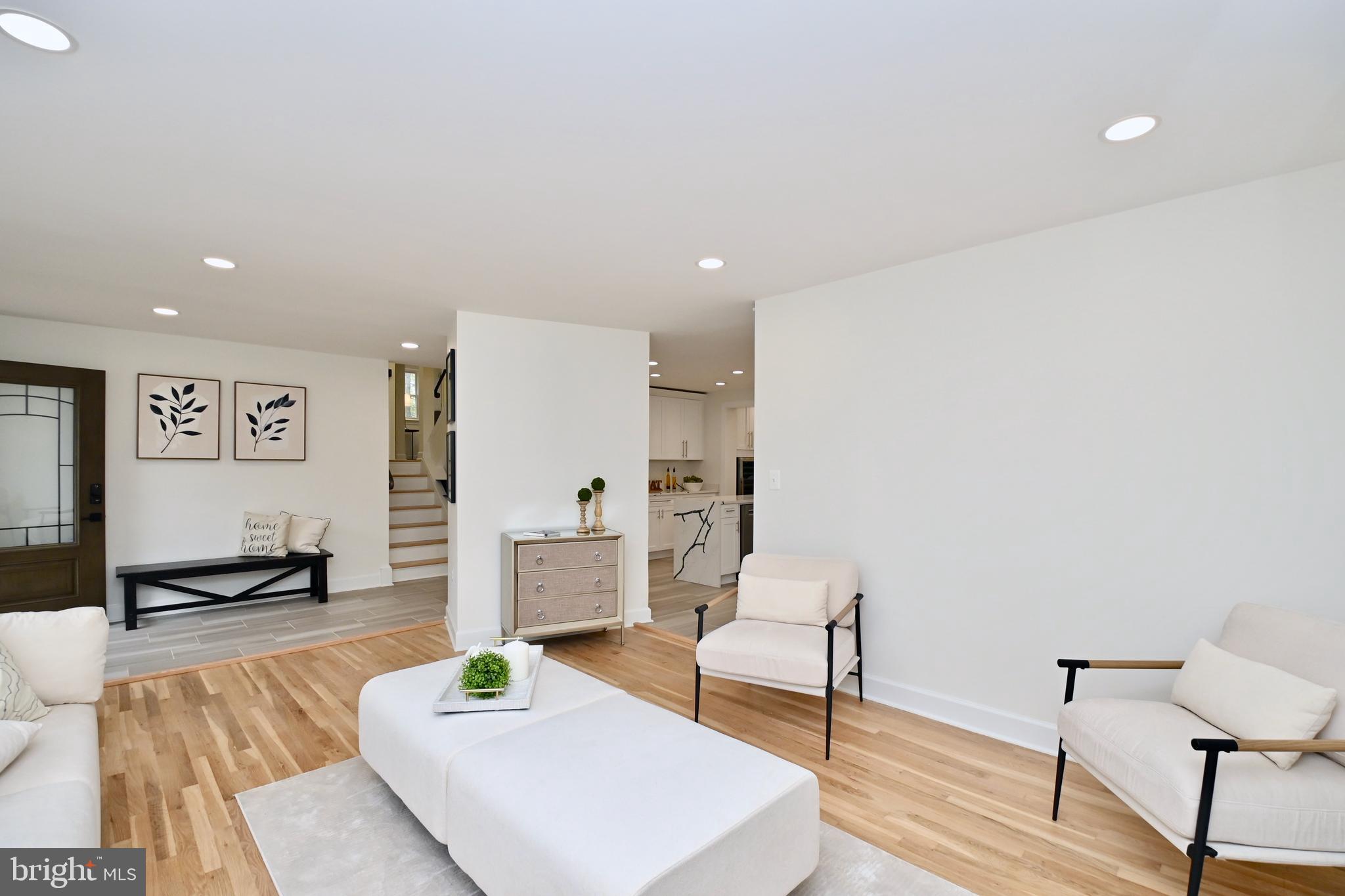 VICTORIA WOODS - Residential