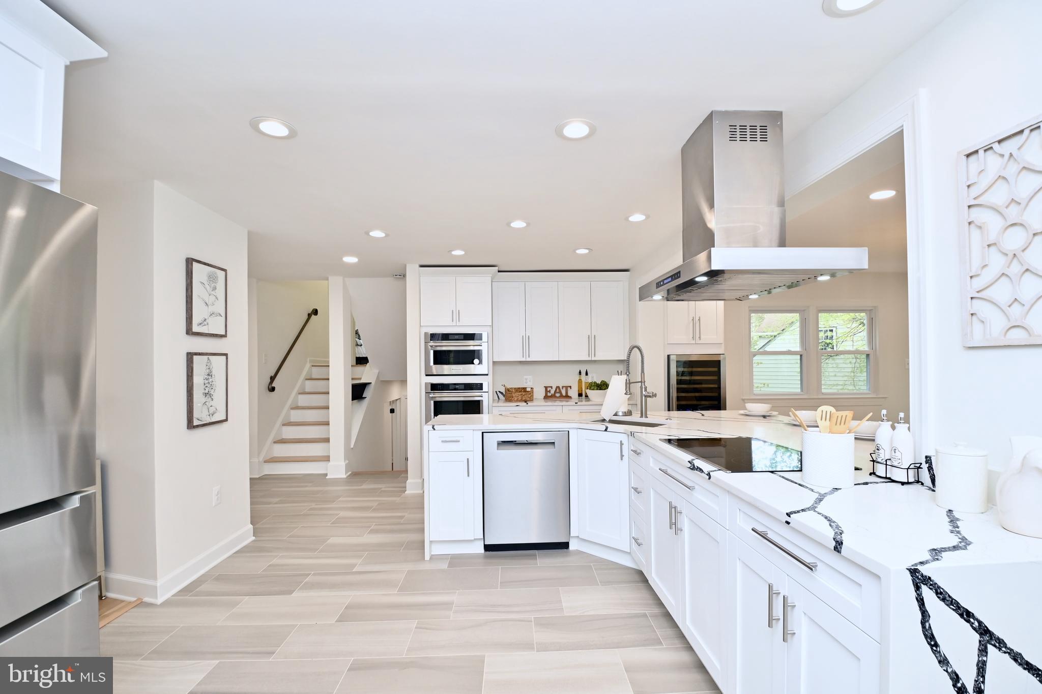 VICTORIA WOODS - Residential