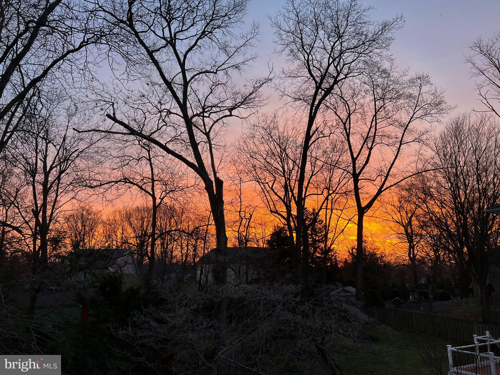 VICTORIA WOODS - Residential