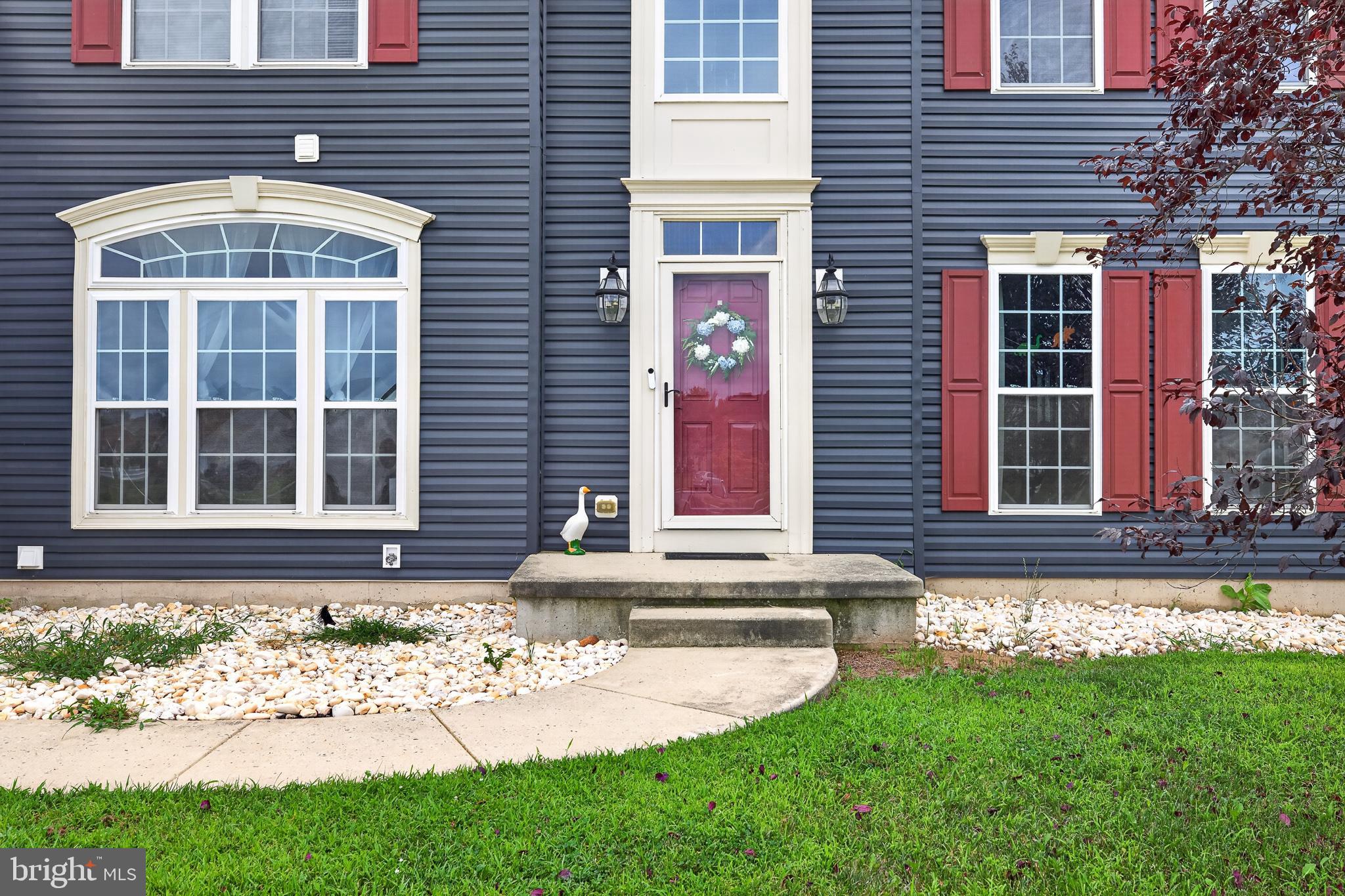 206 MARKHAM COURT