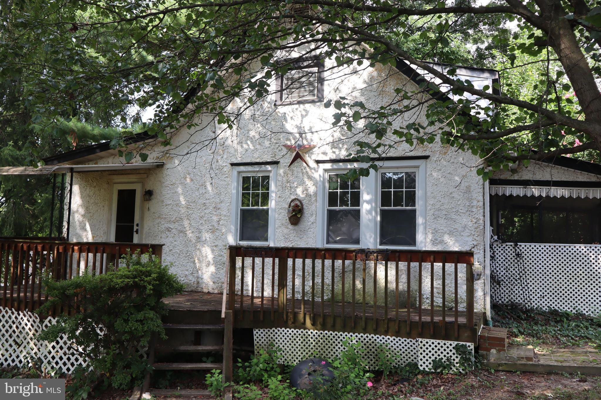 1524 HIGHLAND AVENUE