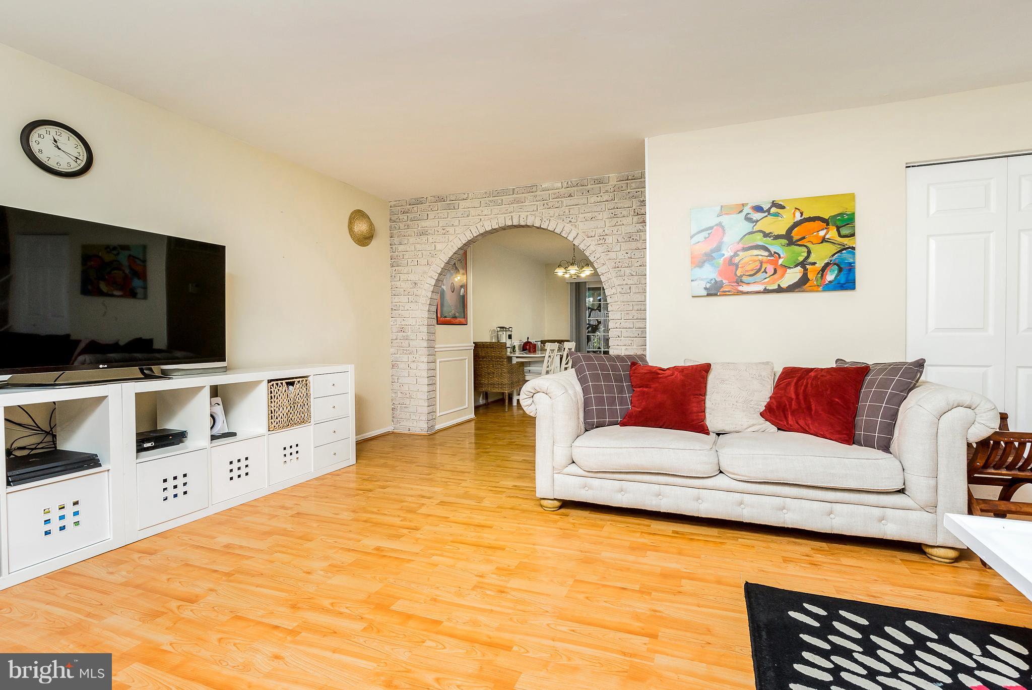 PEMBROOKE - Residential