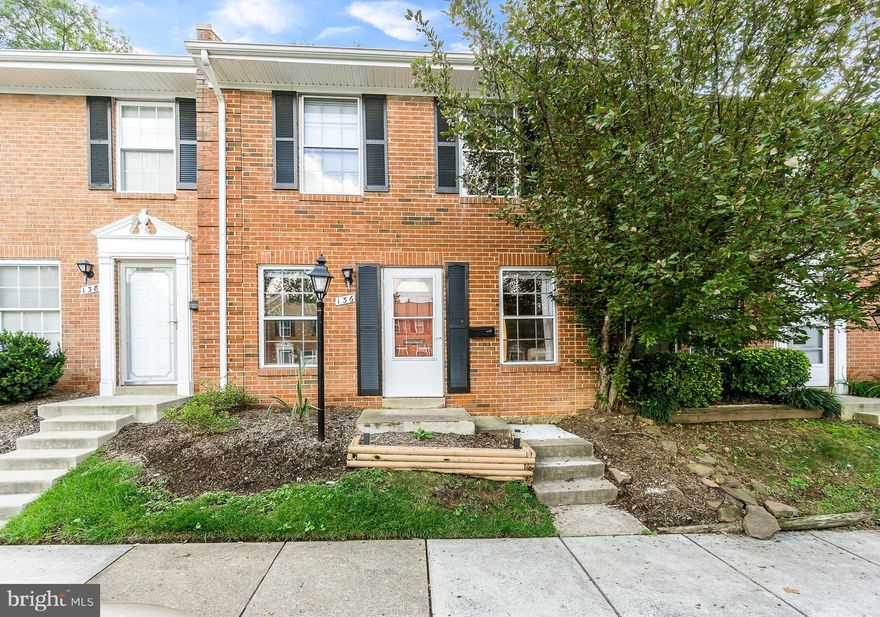 **Great Home** Highly sought after Townhouse Condo 2 Lvl 3 BR 1.5 BA in Heart of Sterling. Renovated in 2016. Master bedroom w/ walk-in closet. Two additional BR and Full BA upstairs. Main-level half BA, large living room and dining area near kitchen. Kitchen is large and all new with lots cabinets and counter top. Assigned parking. FHA approved condos. Great Location! Great Value!