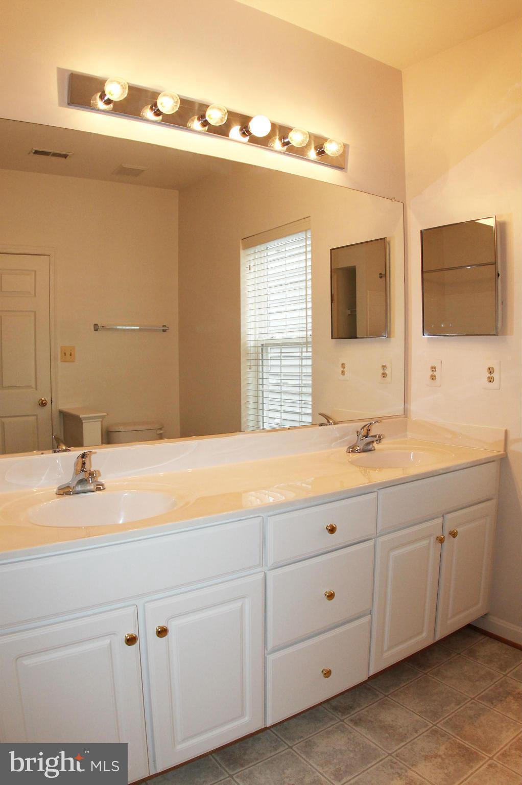 HOPEWELL POINTE - Residential