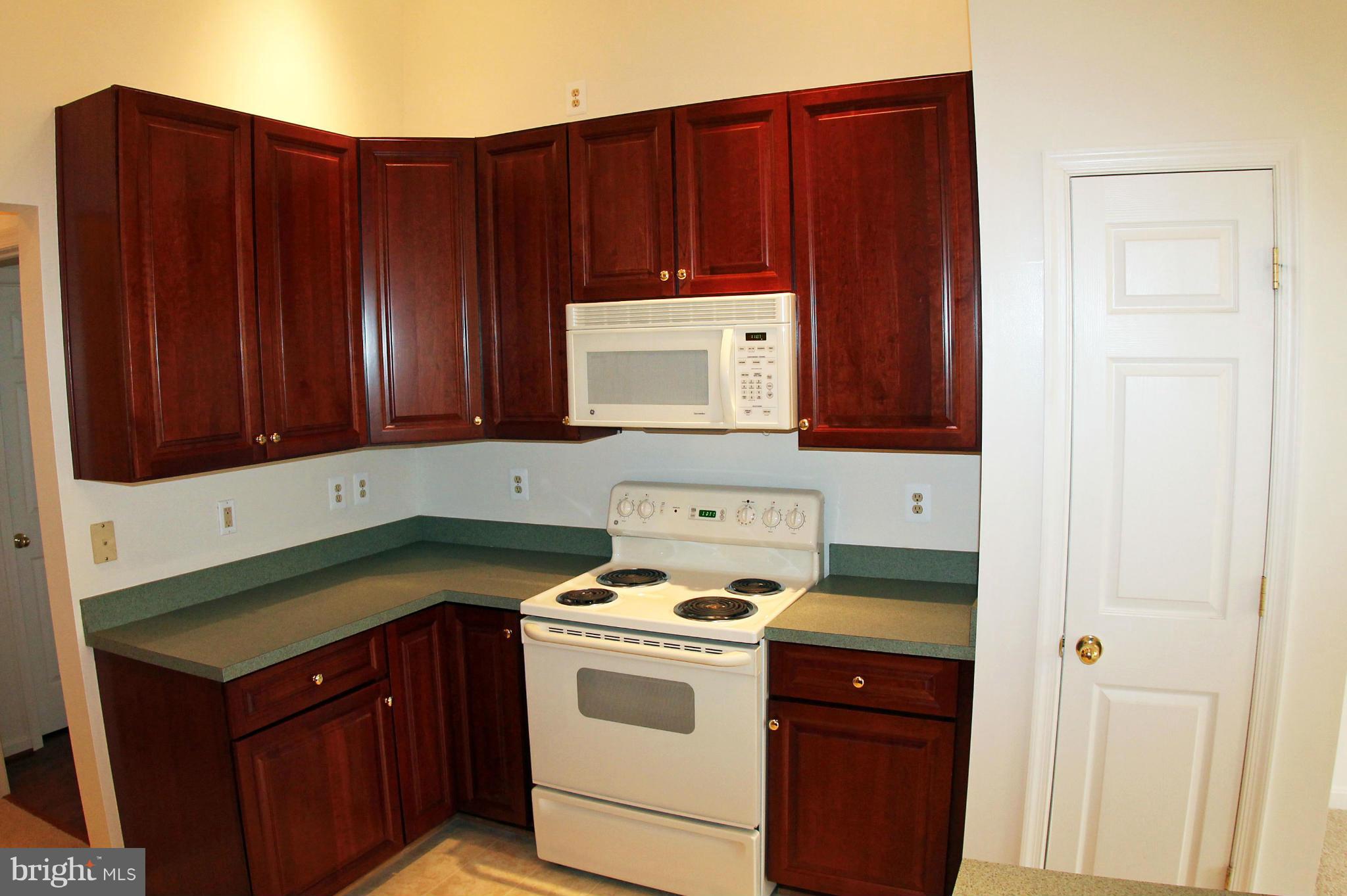 HOPEWELL POINTE - Residential