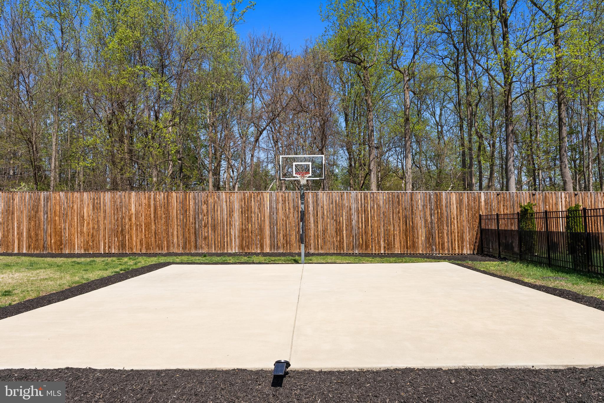 FAIRVIEW MANOR - Residential