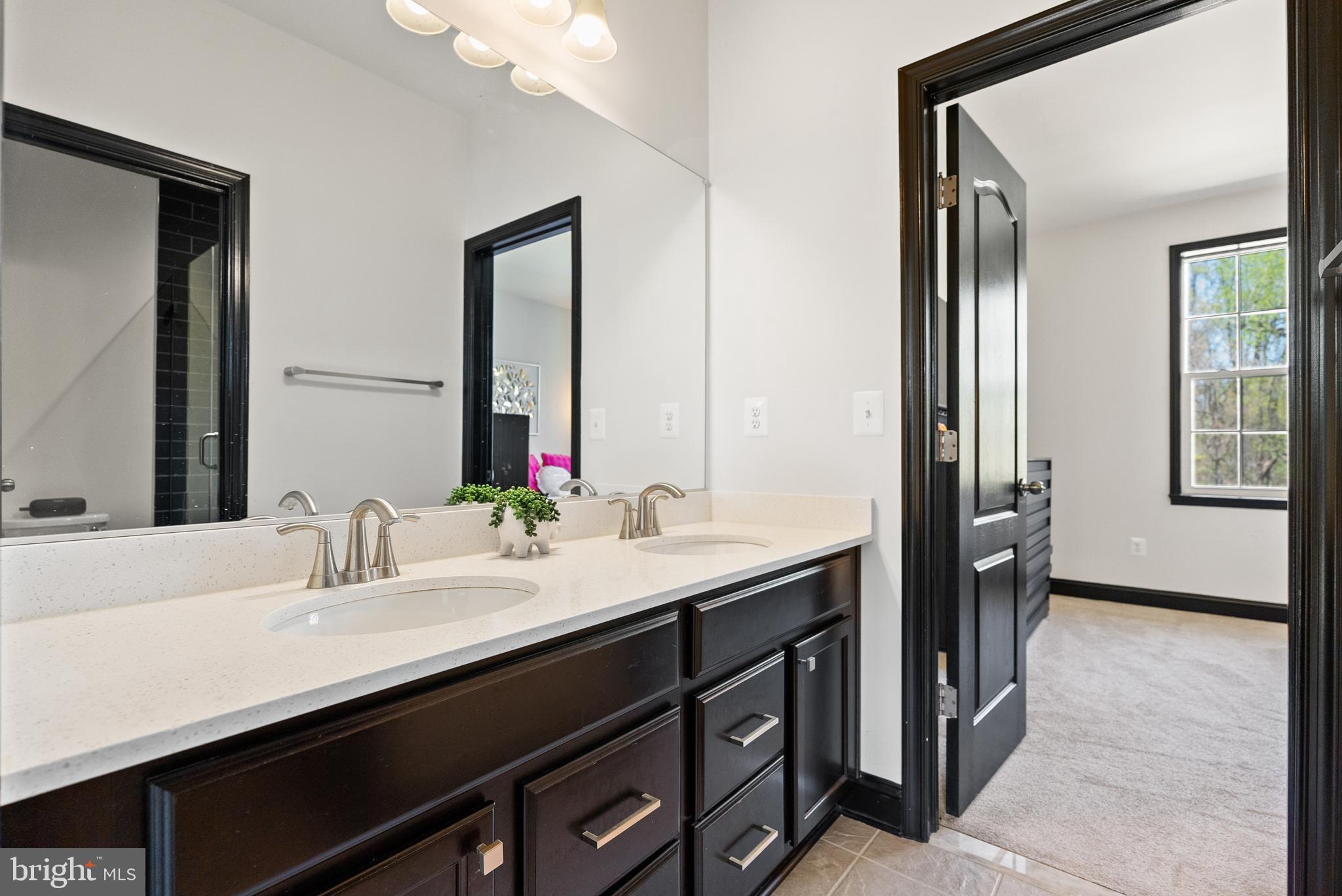 FAIRVIEW MANOR - Residential