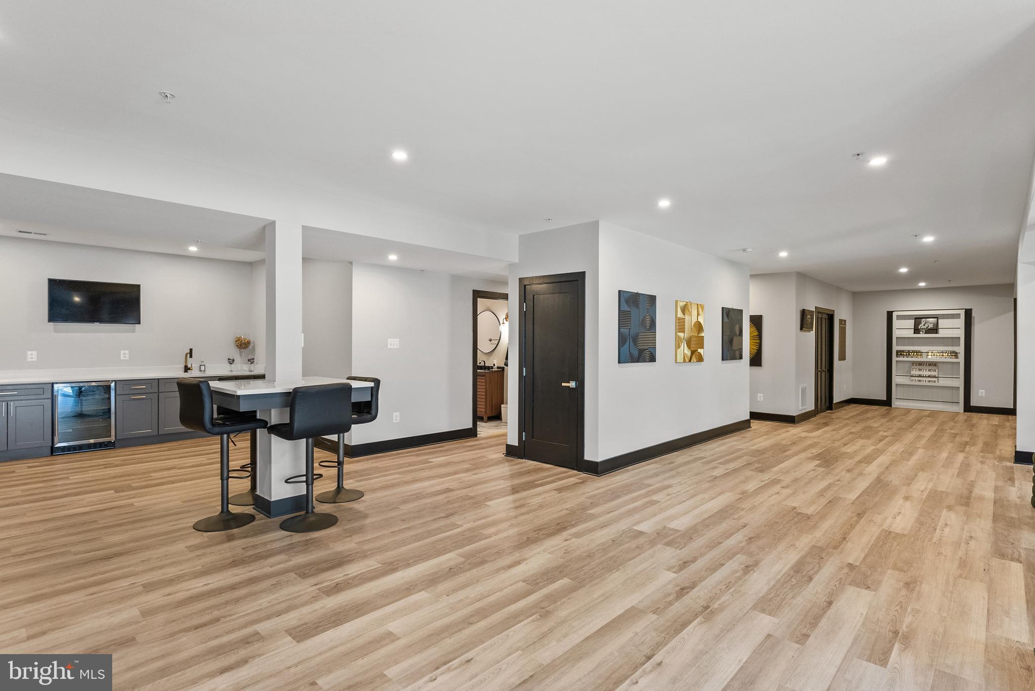 FAIRVIEW MANOR - Residential