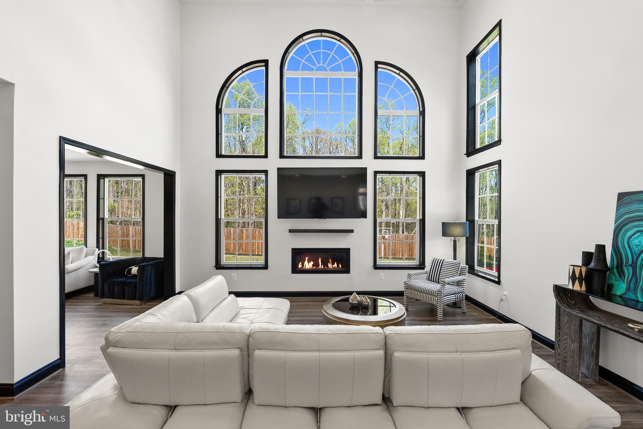 FAIRVIEW MANOR - Residential