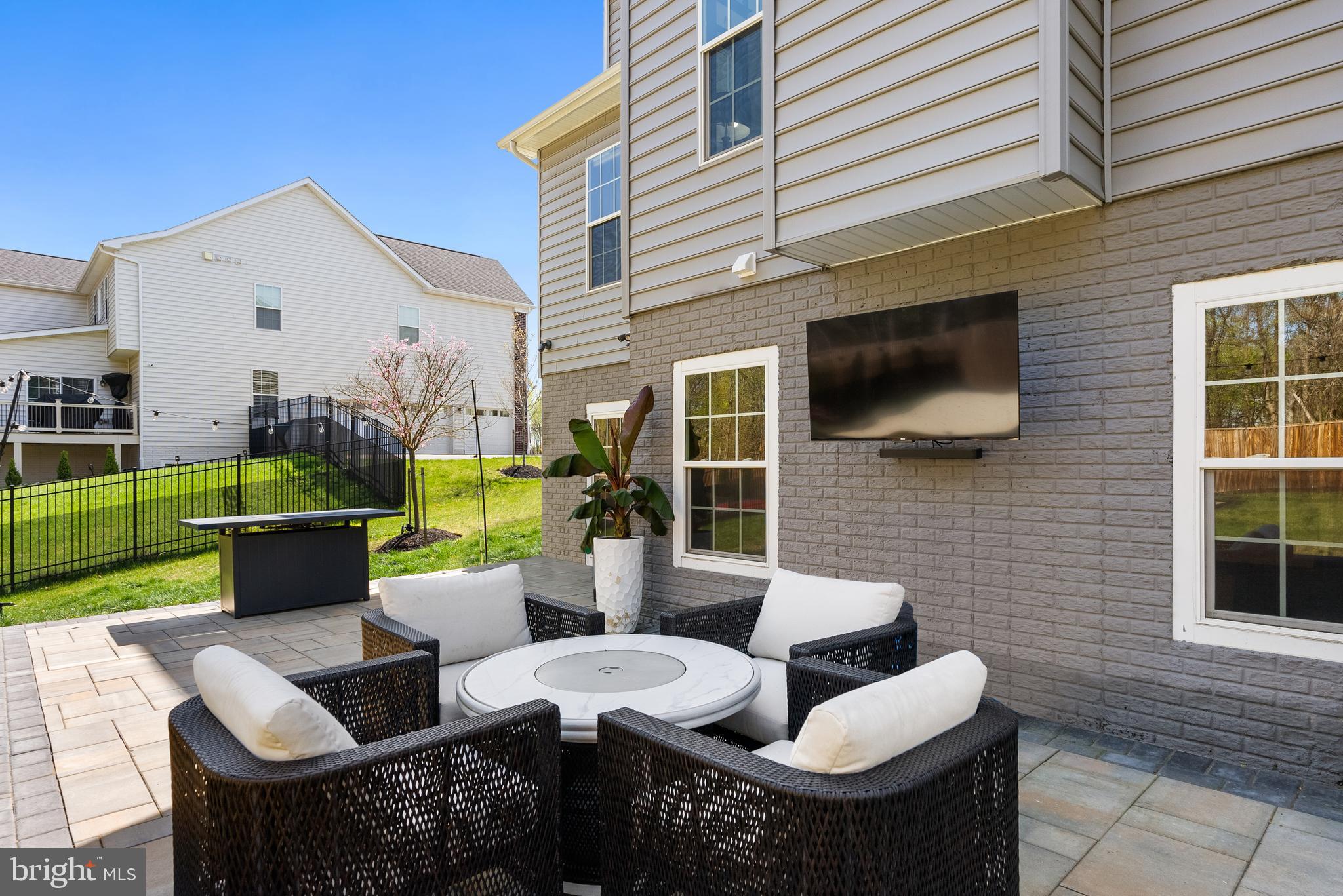 FAIRVIEW MANOR - Residential