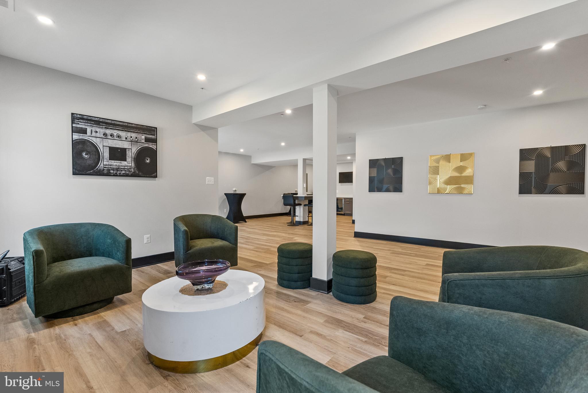 FAIRVIEW MANOR - Residential