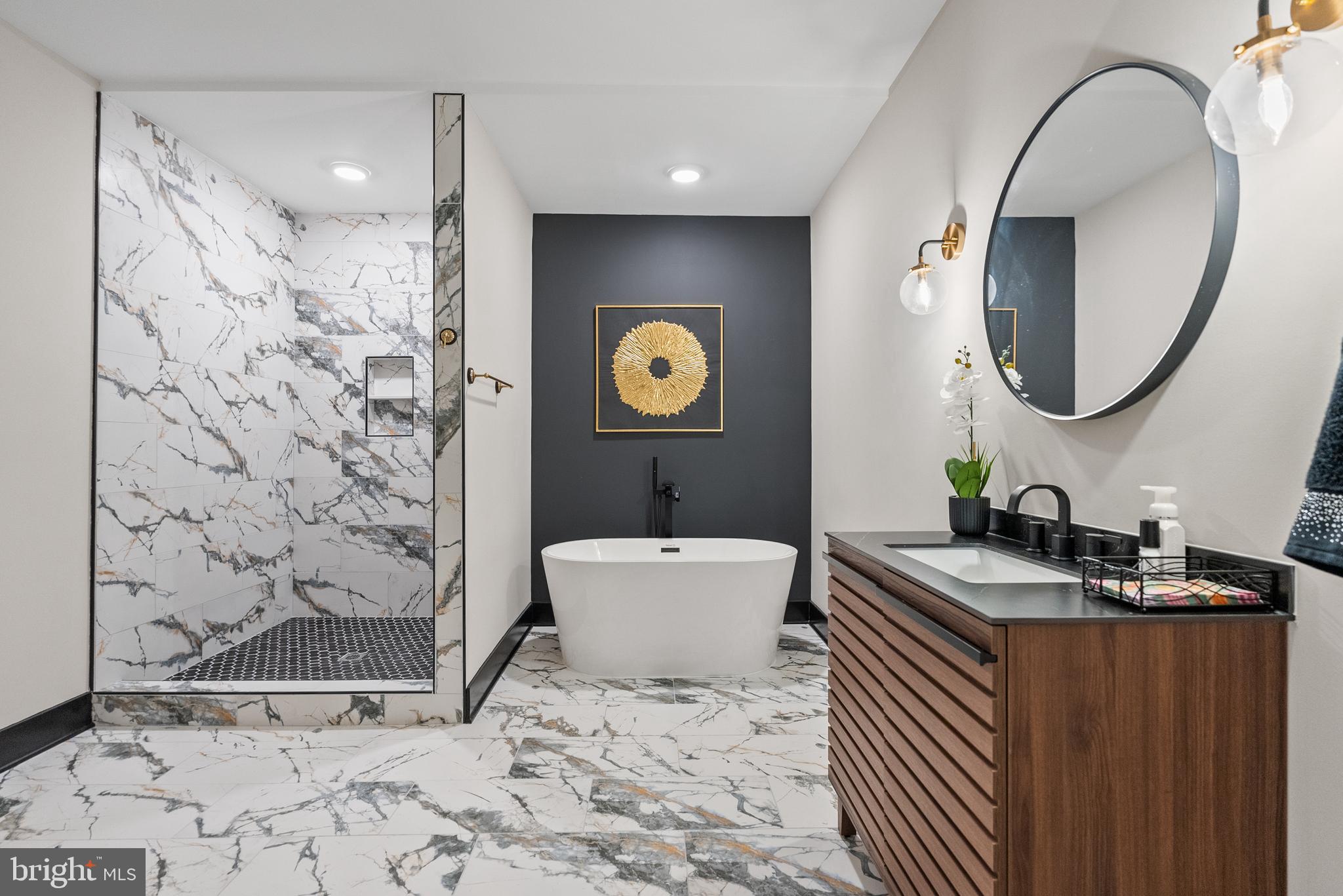 FAIRVIEW MANOR - Residential