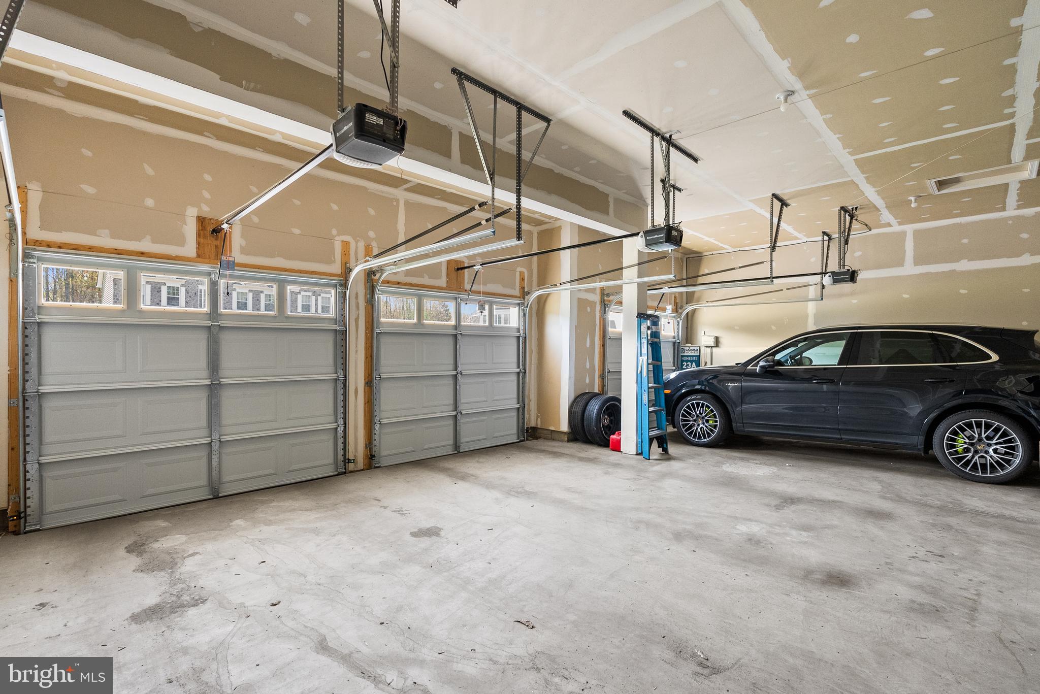 FAIRVIEW MANOR - Residential