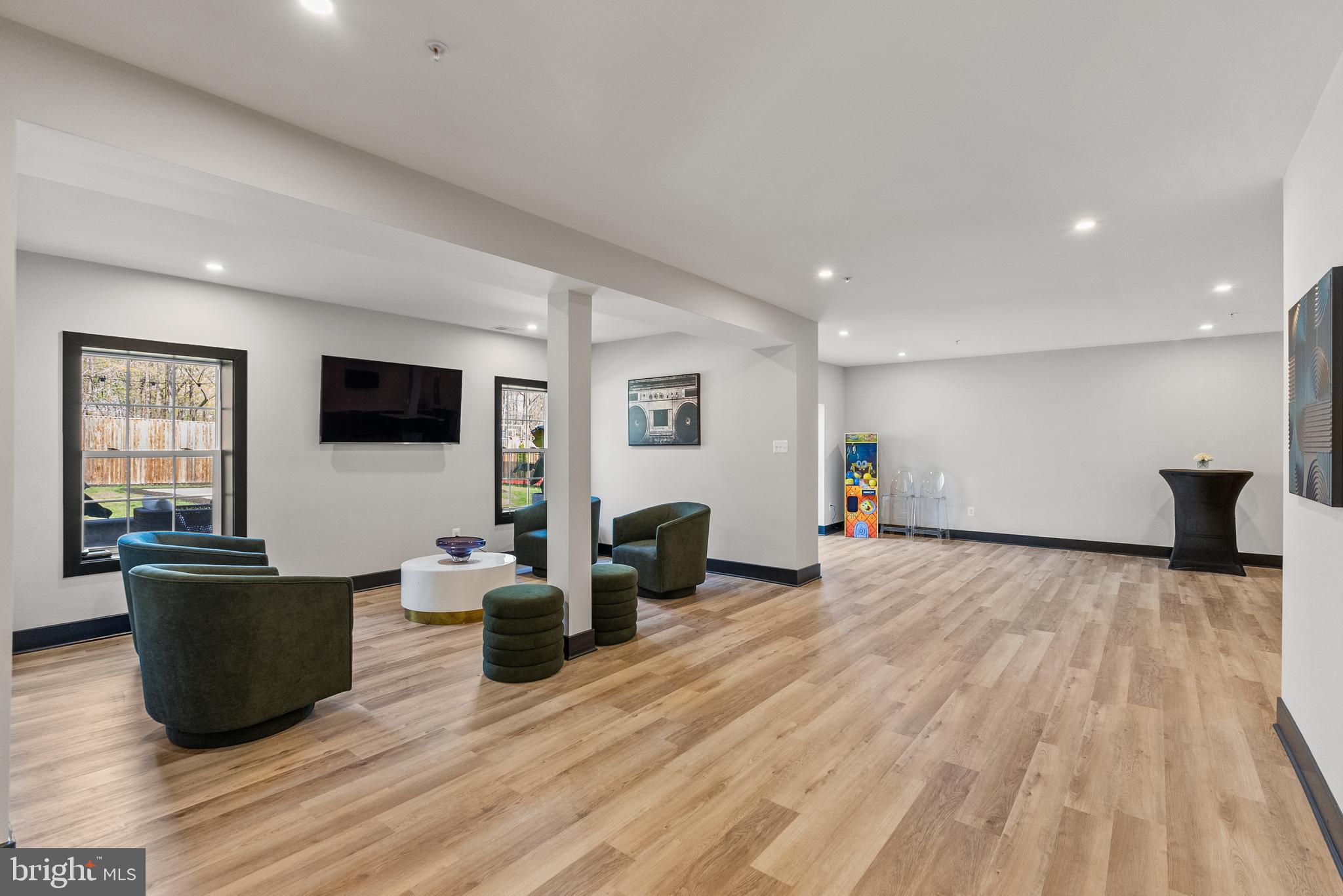 FAIRVIEW MANOR - Residential