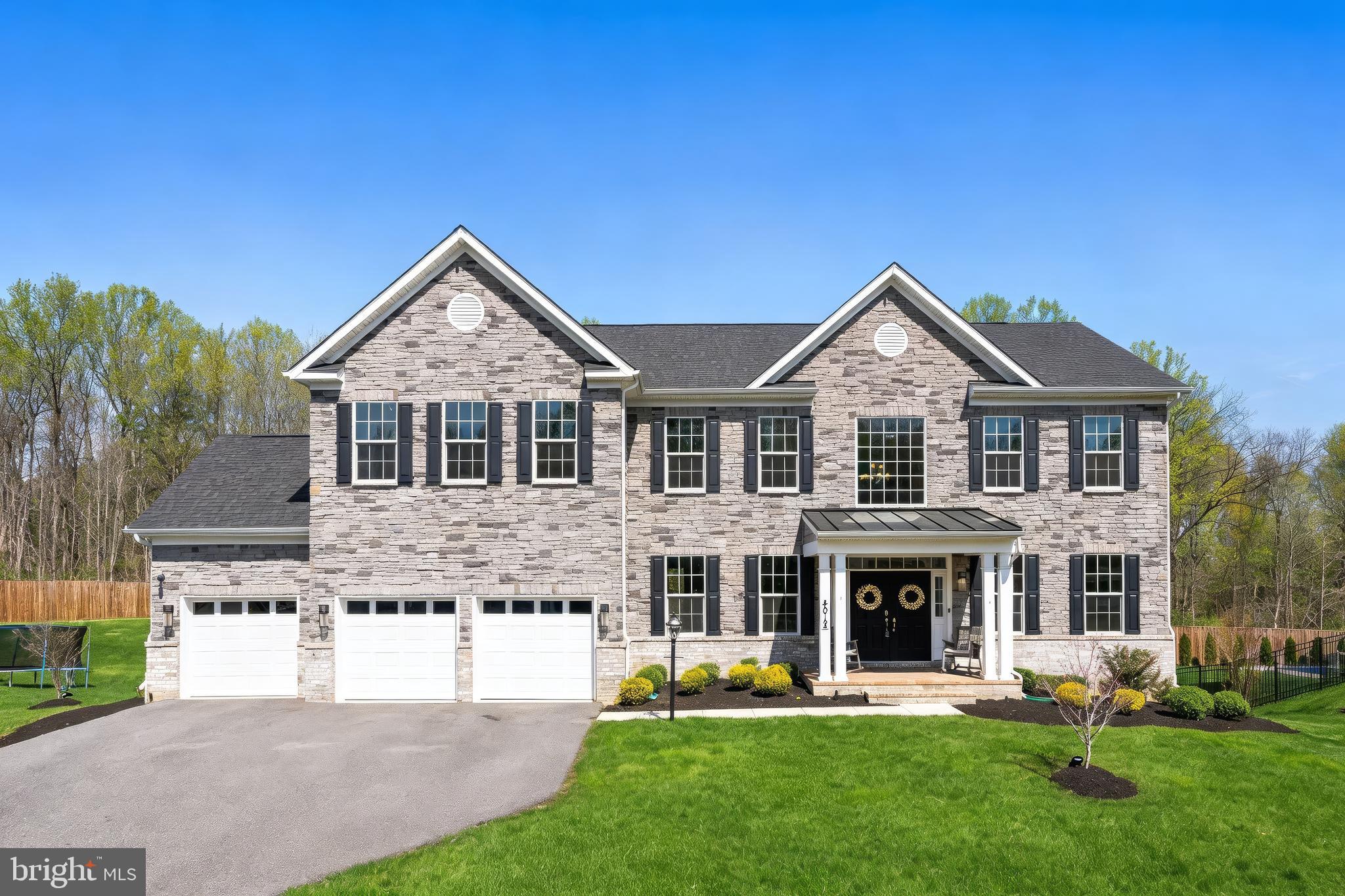 FAIRVIEW MANOR - Residential