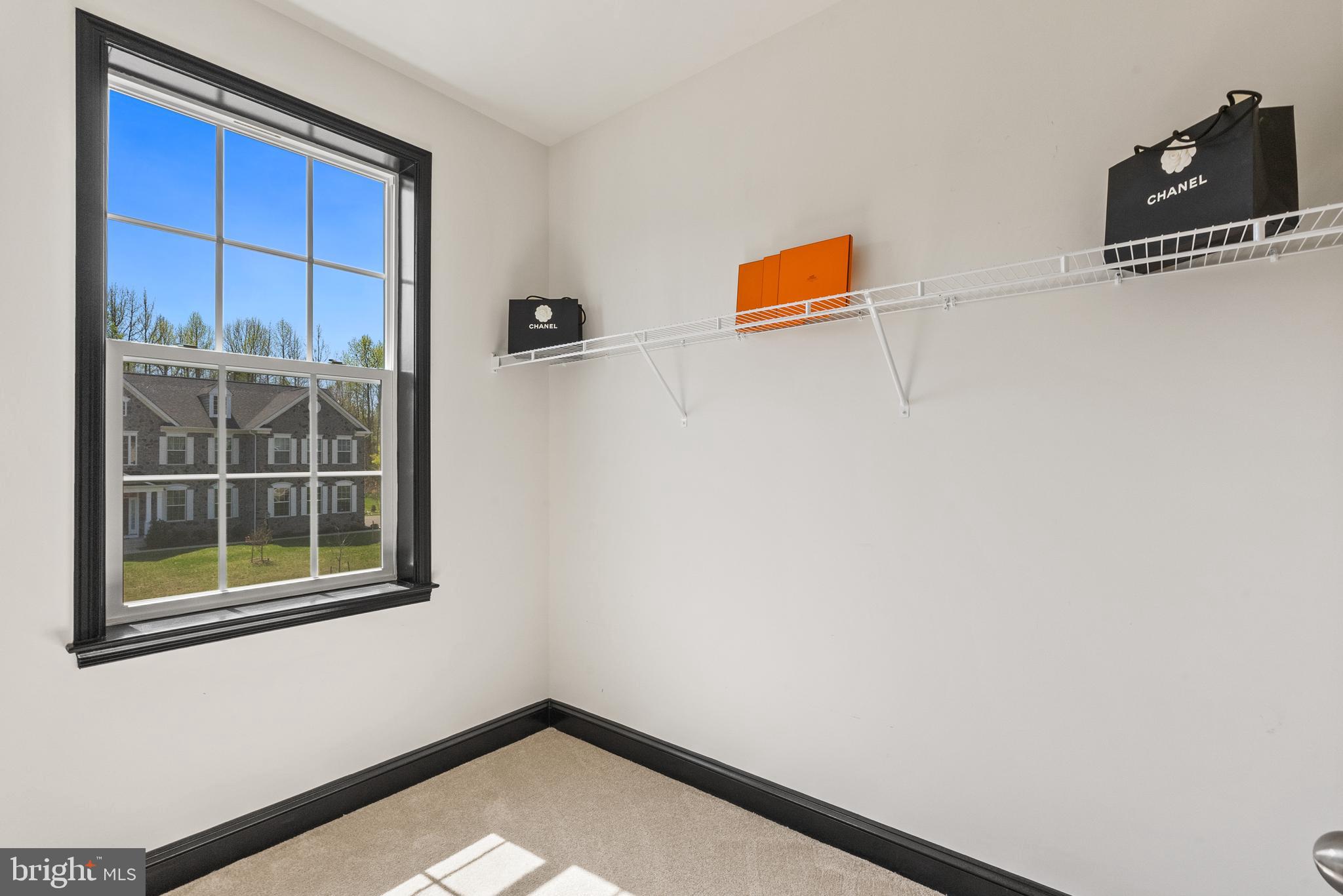 FAIRVIEW MANOR - Residential