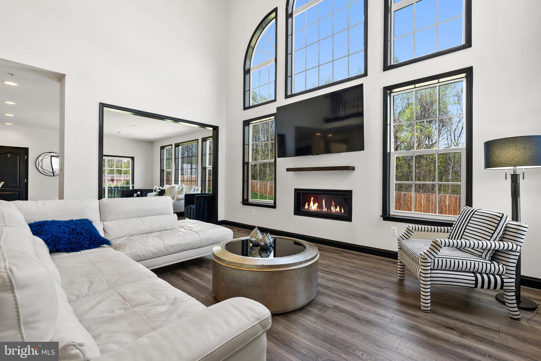 FAIRVIEW MANOR - Residential