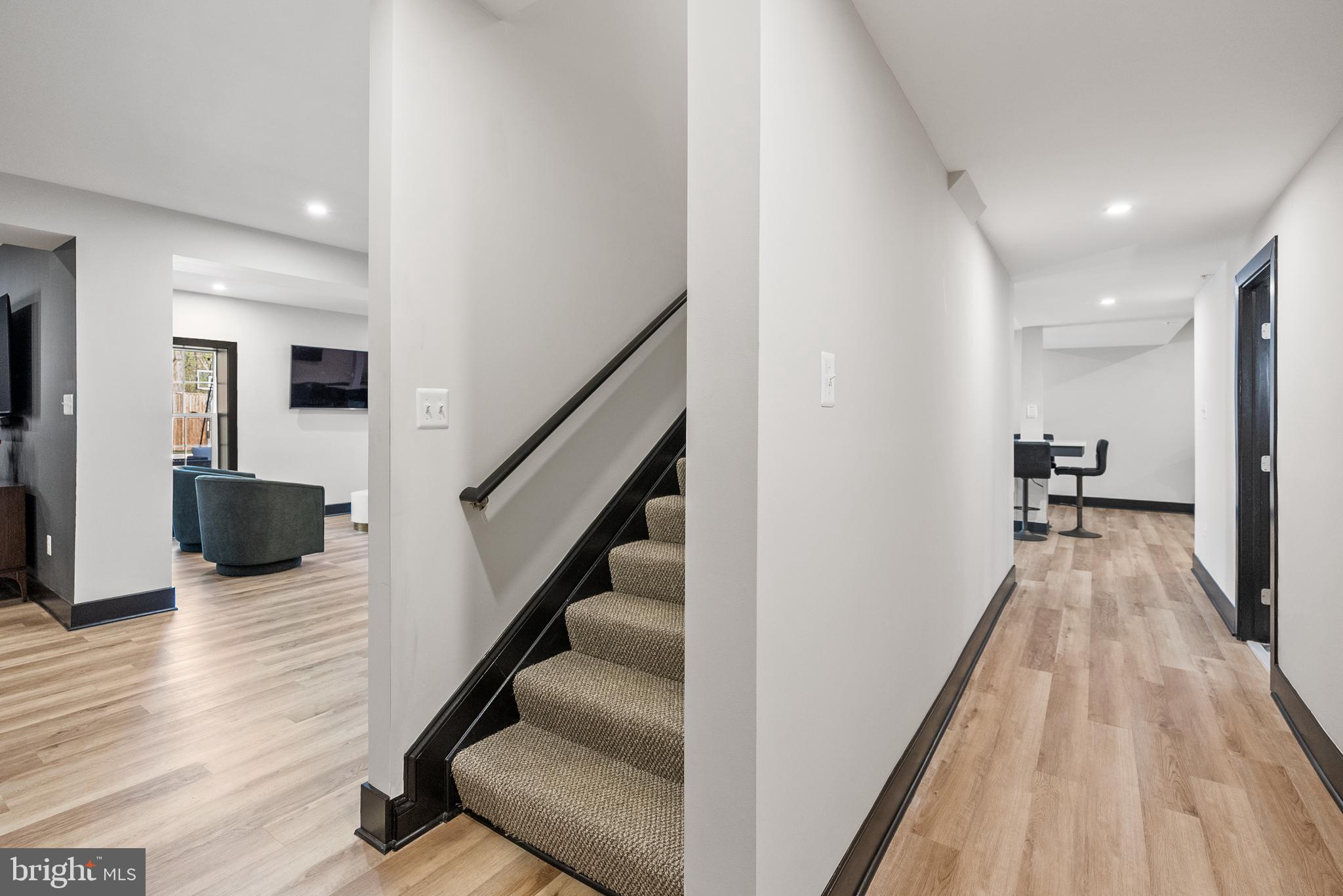 FAIRVIEW MANOR - Residential