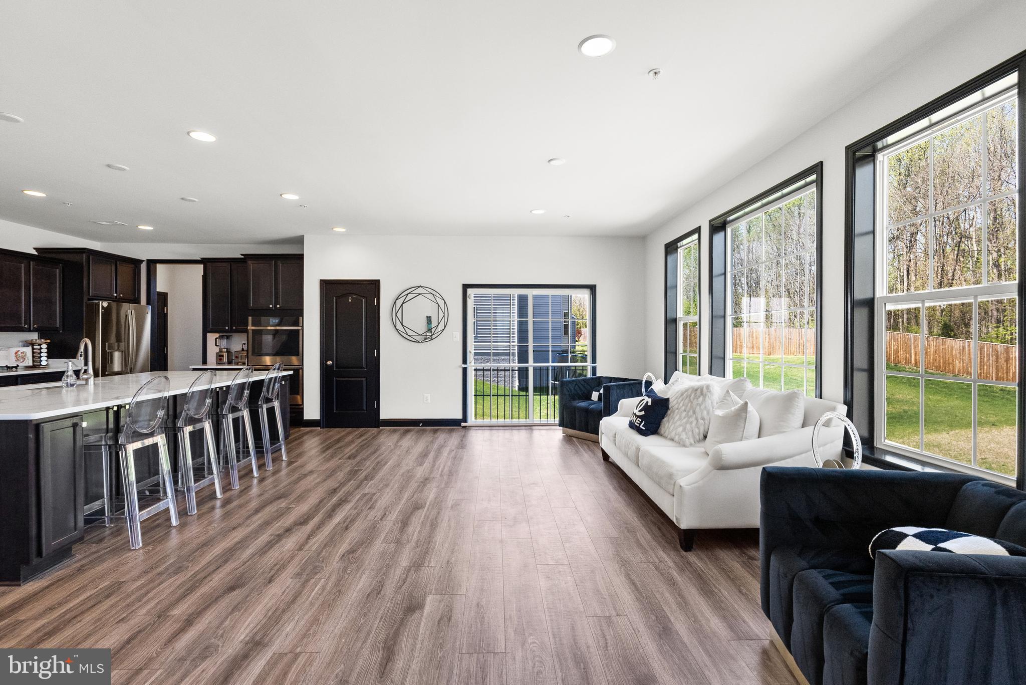 FAIRVIEW MANOR - Residential