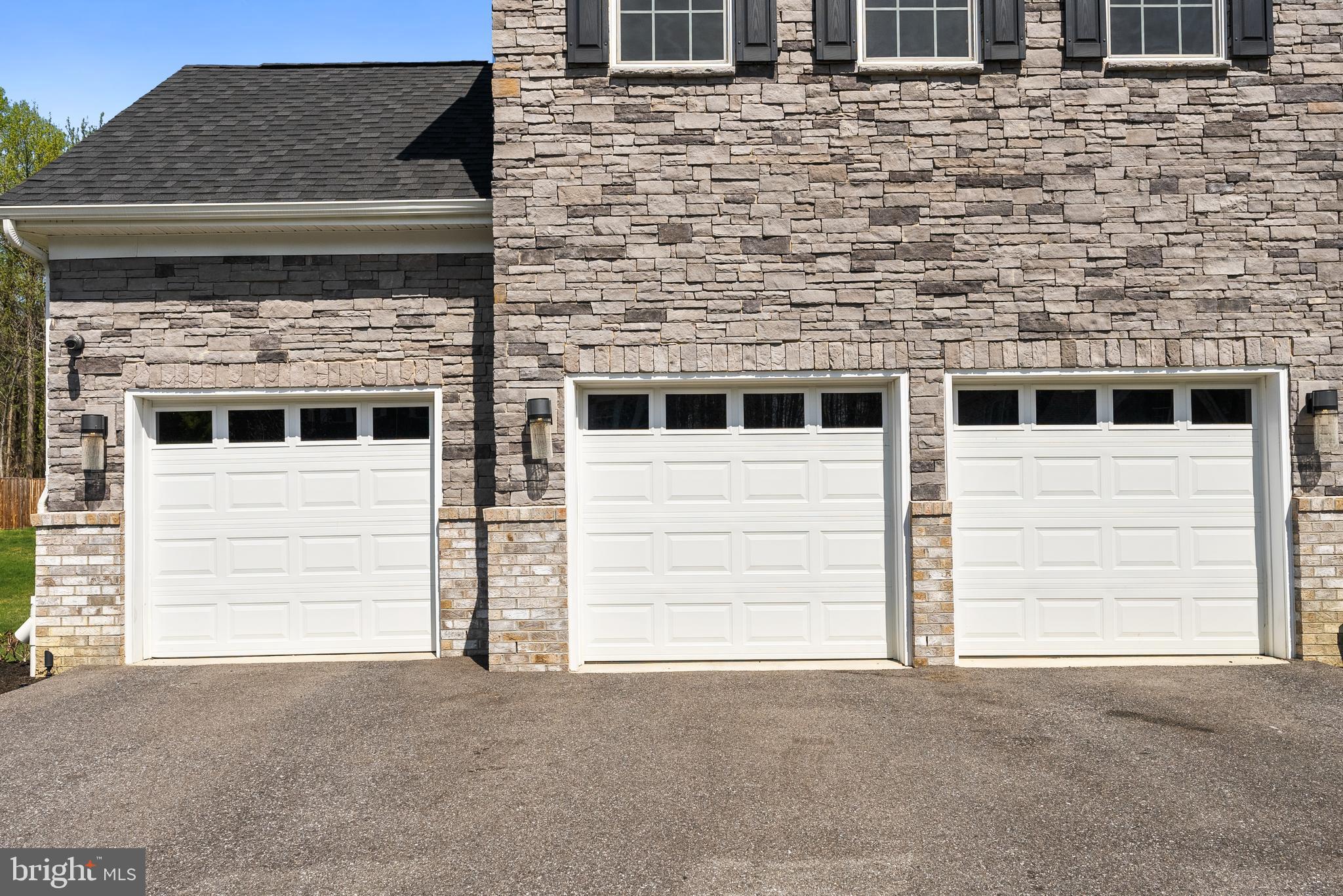 FAIRVIEW MANOR - Residential