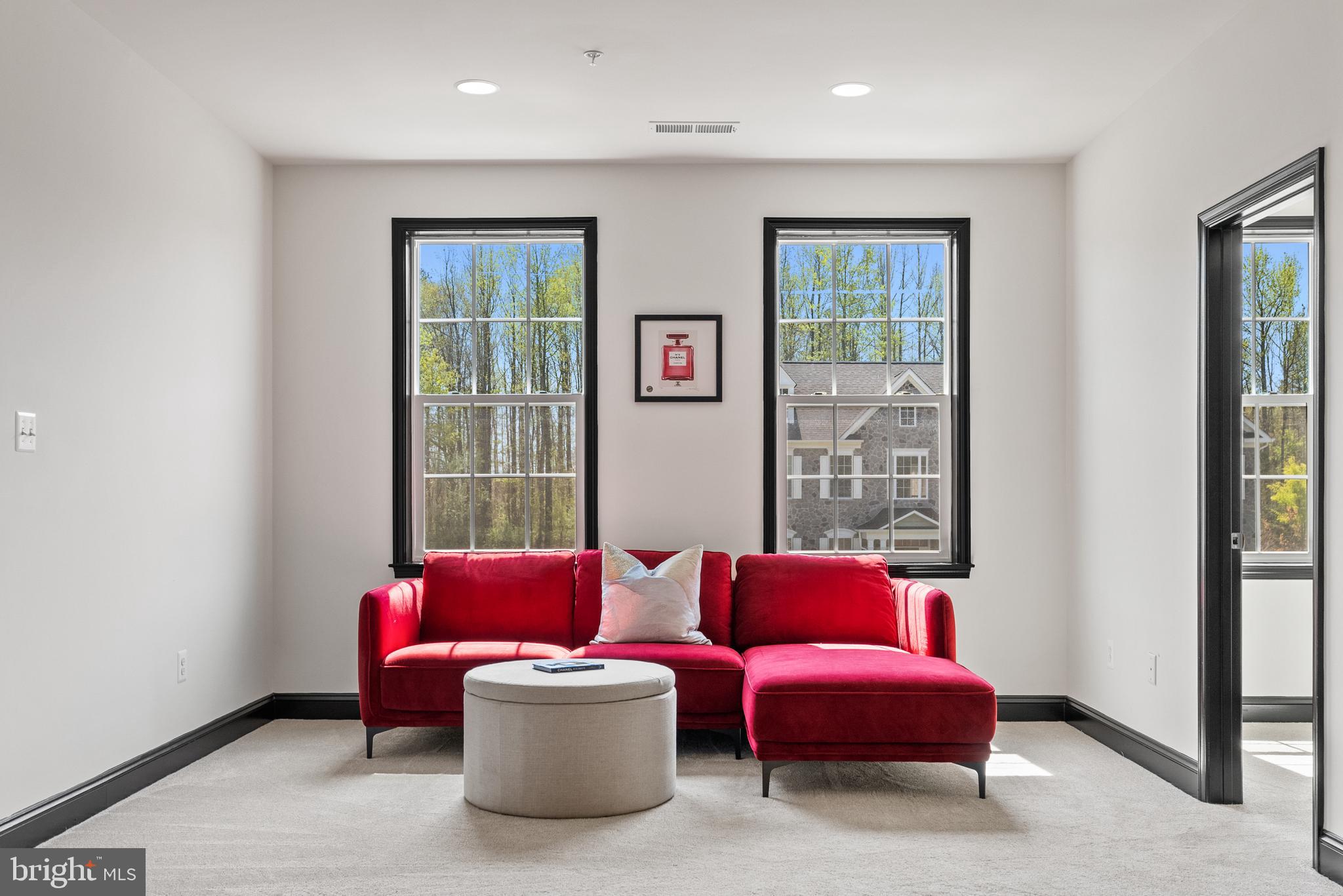 FAIRVIEW MANOR - Residential