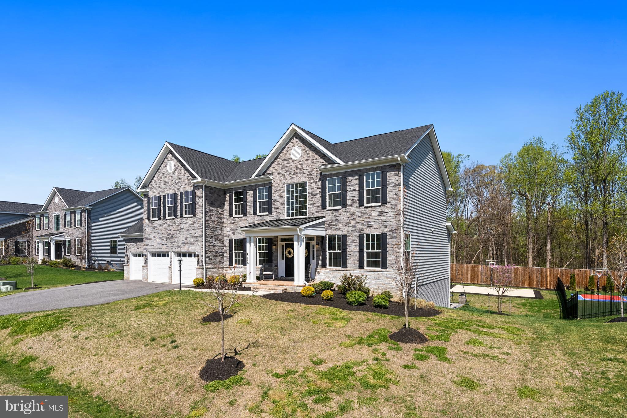 FAIRVIEW MANOR - Residential