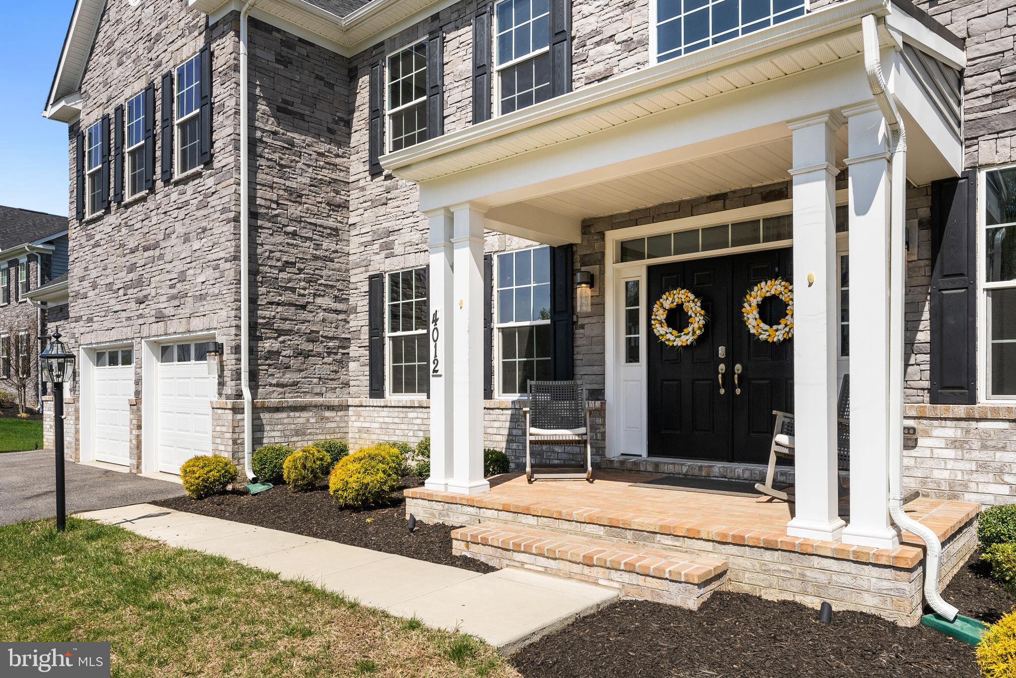 FAIRVIEW MANOR - Residential