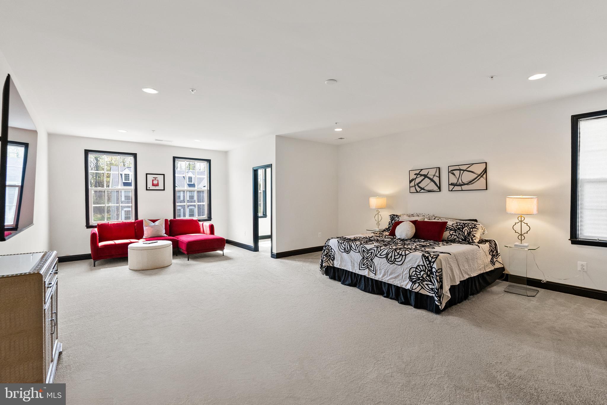 FAIRVIEW MANOR - Residential