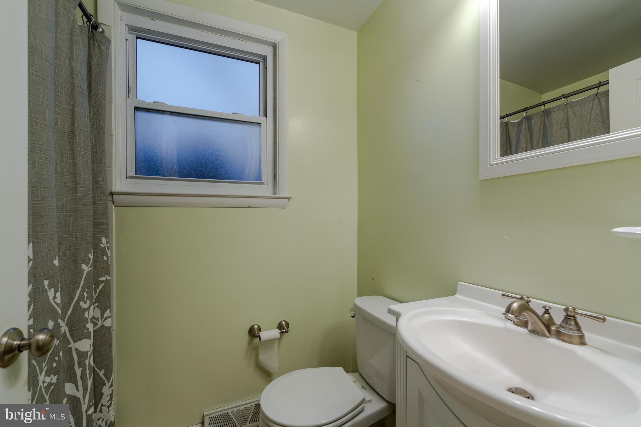 MEDFIELD - Residential Lease