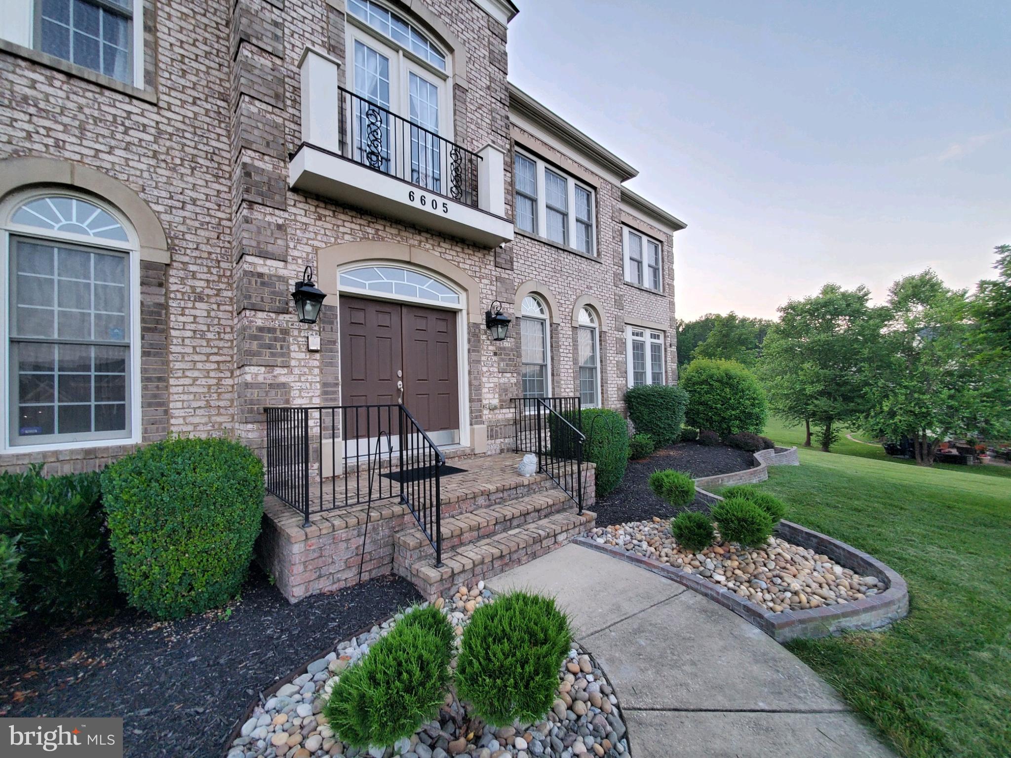 WINDSONG - Residential