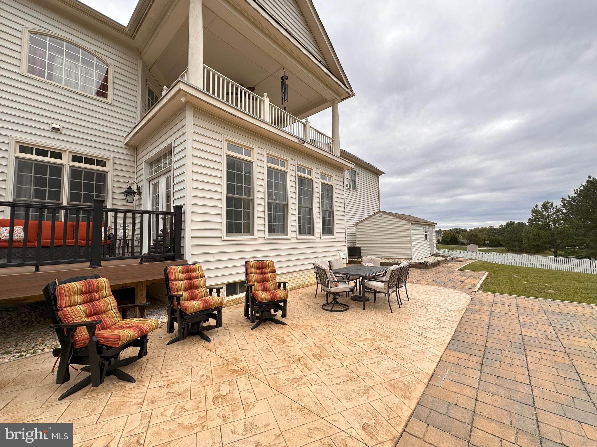 WINDSONG - Residential