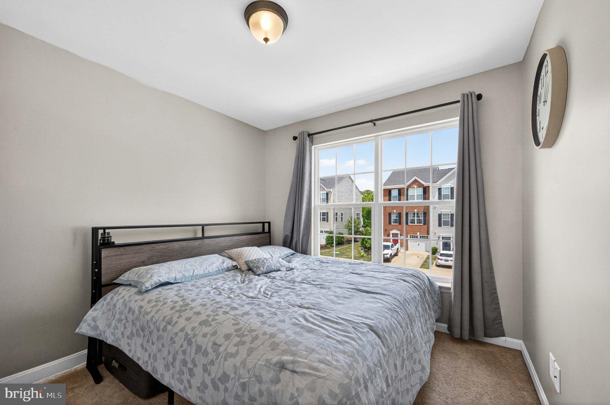 LAKESIDE - Residential