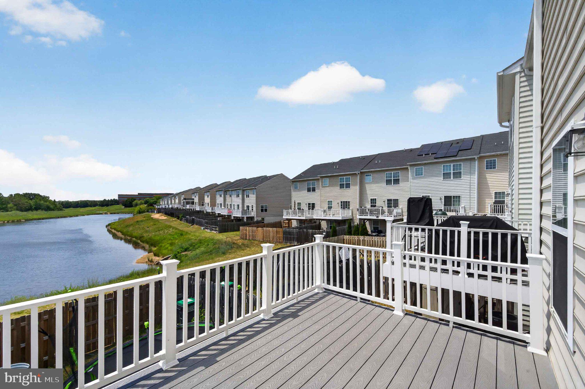 LAKESIDE - Residential