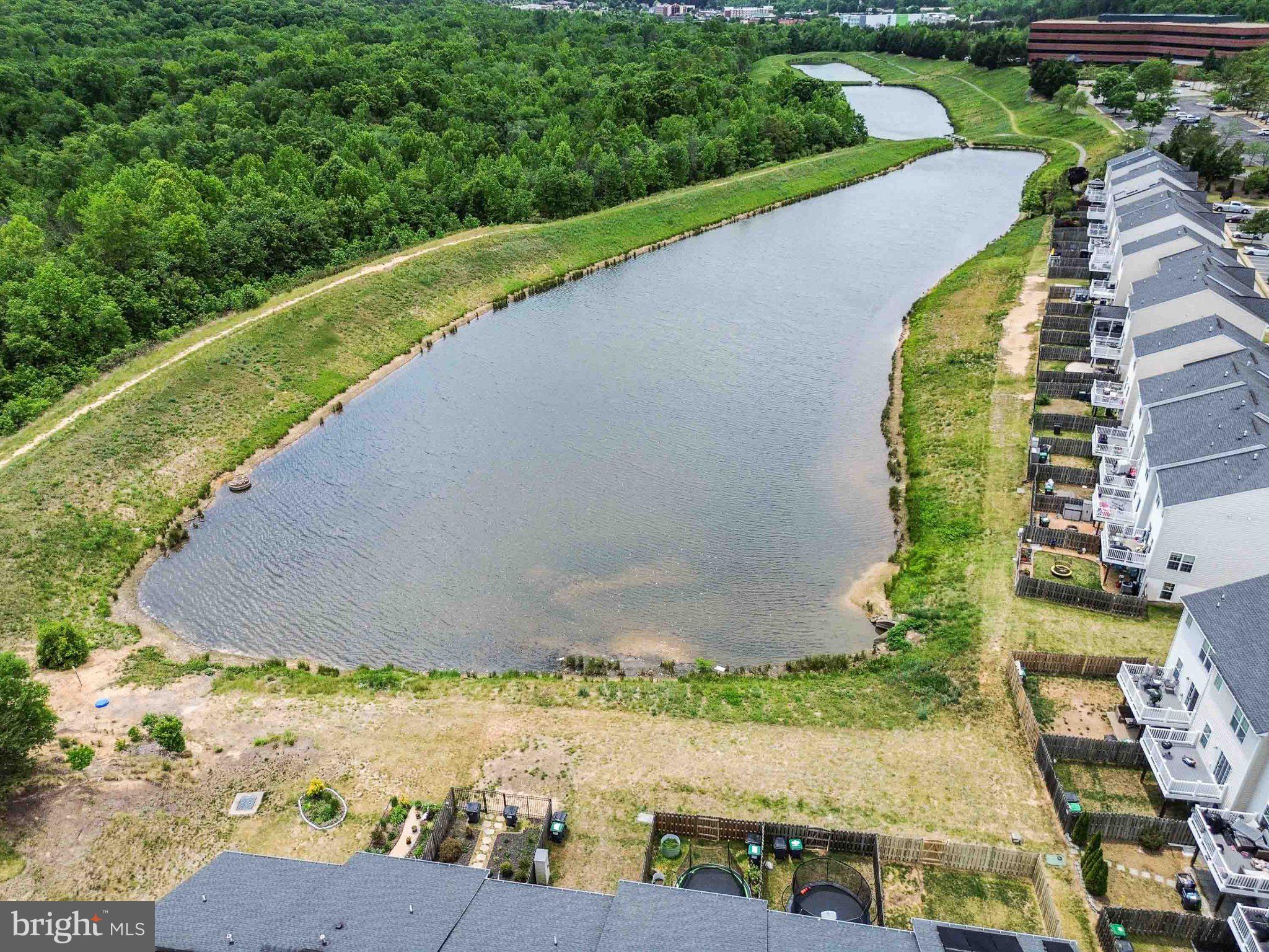 LAKESIDE - Residential