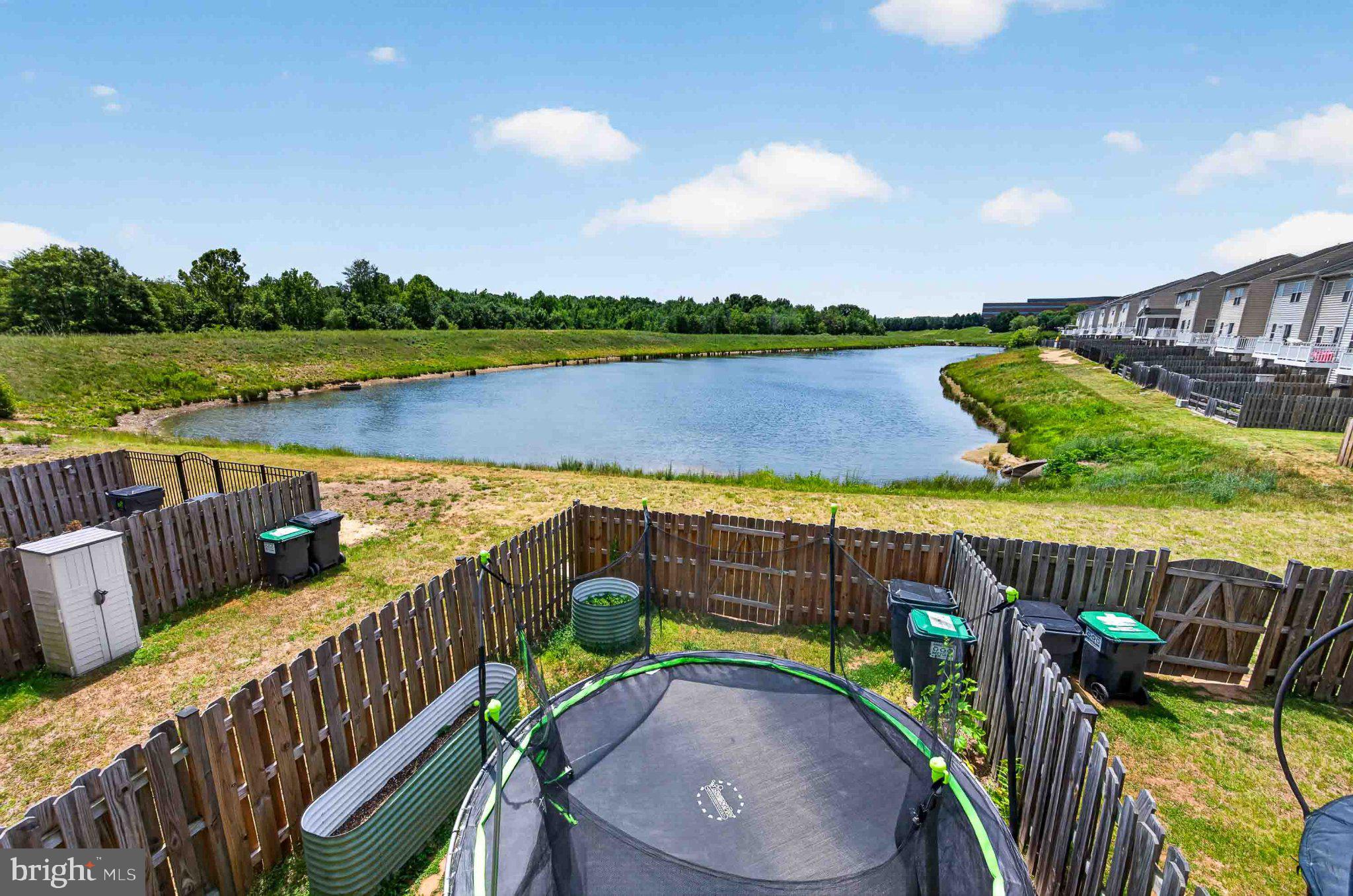 LAKESIDE - Residential