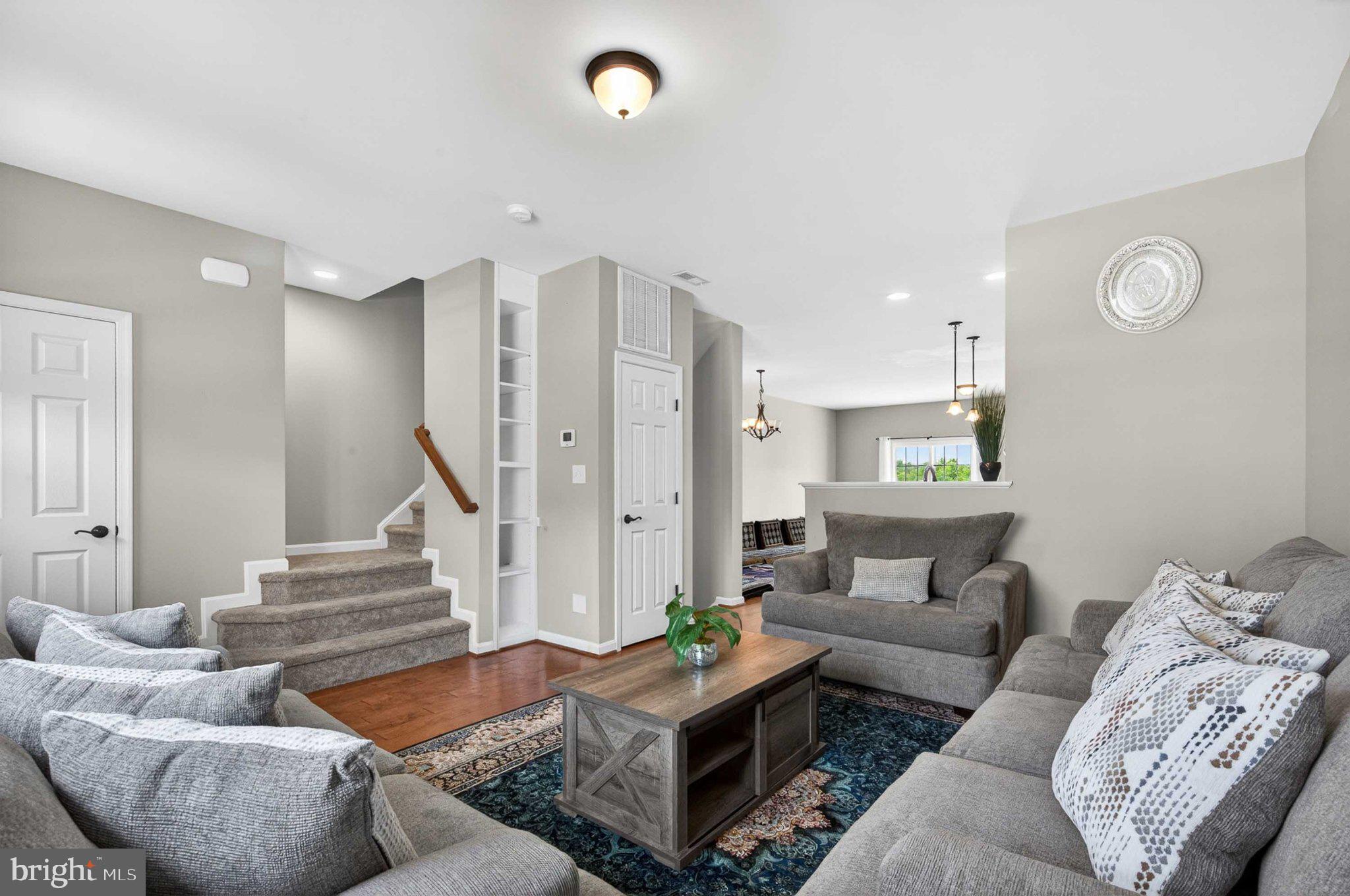 LAKESIDE - Residential