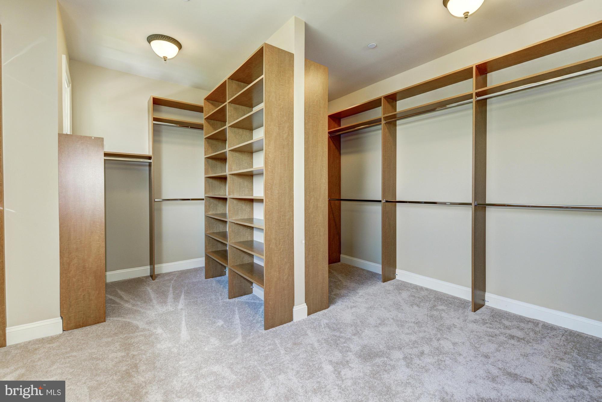 HERITAGE FARM - Residential