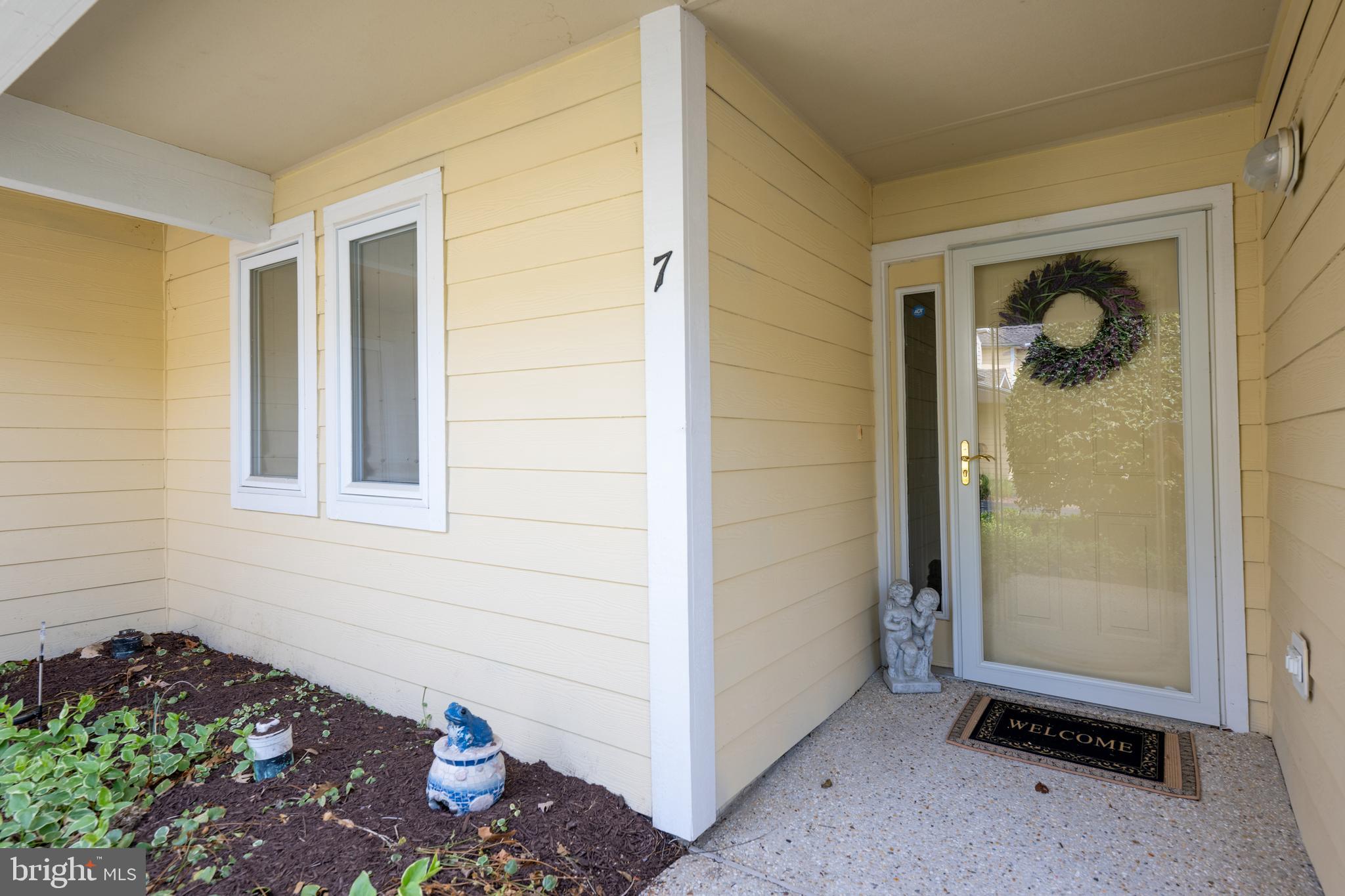 7 BEECH COURT 6.5D