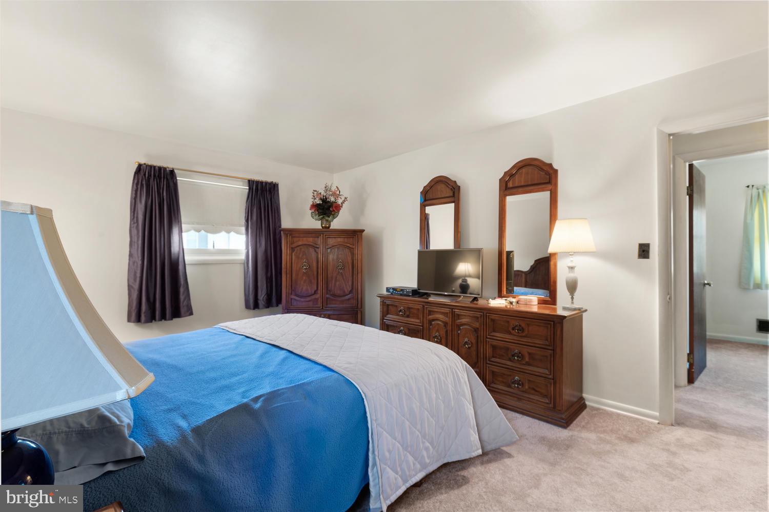 BROOKE MANOR - Residential