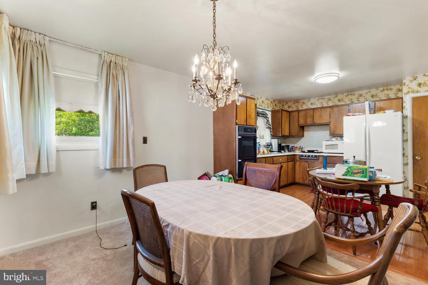 BROOKE MANOR - Residential