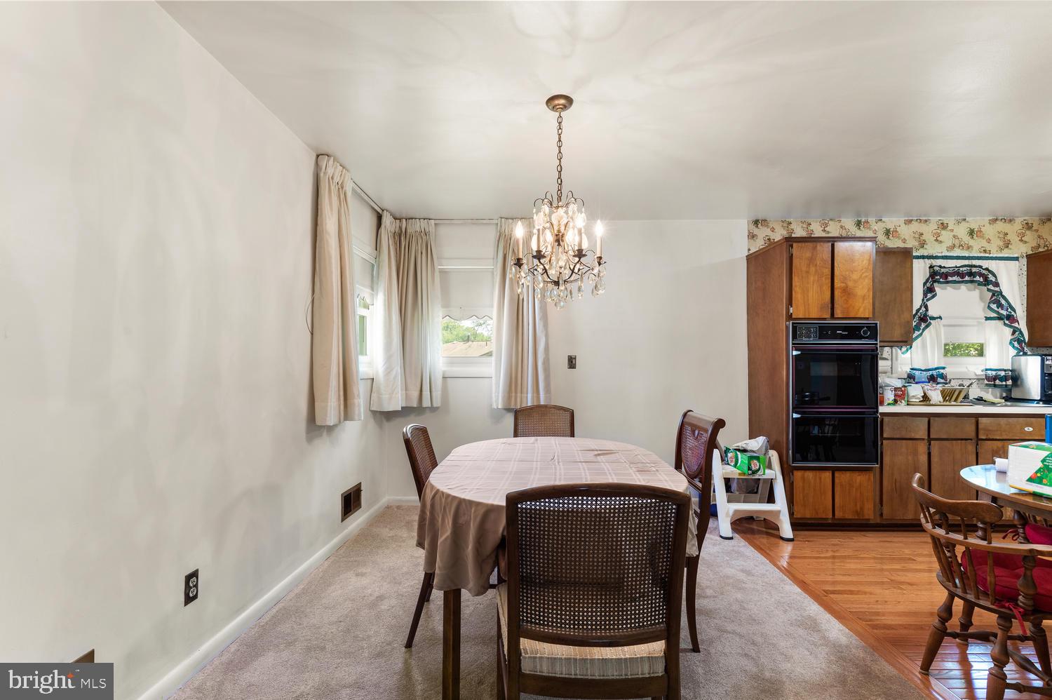 BROOKE MANOR - Residential