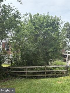 214 W RACE STREET - Photo 2