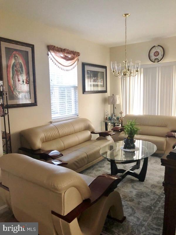 MELENA - Residential Lease