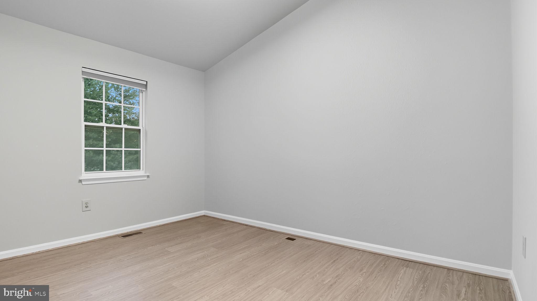 OWENS GLEN - Residential Lease