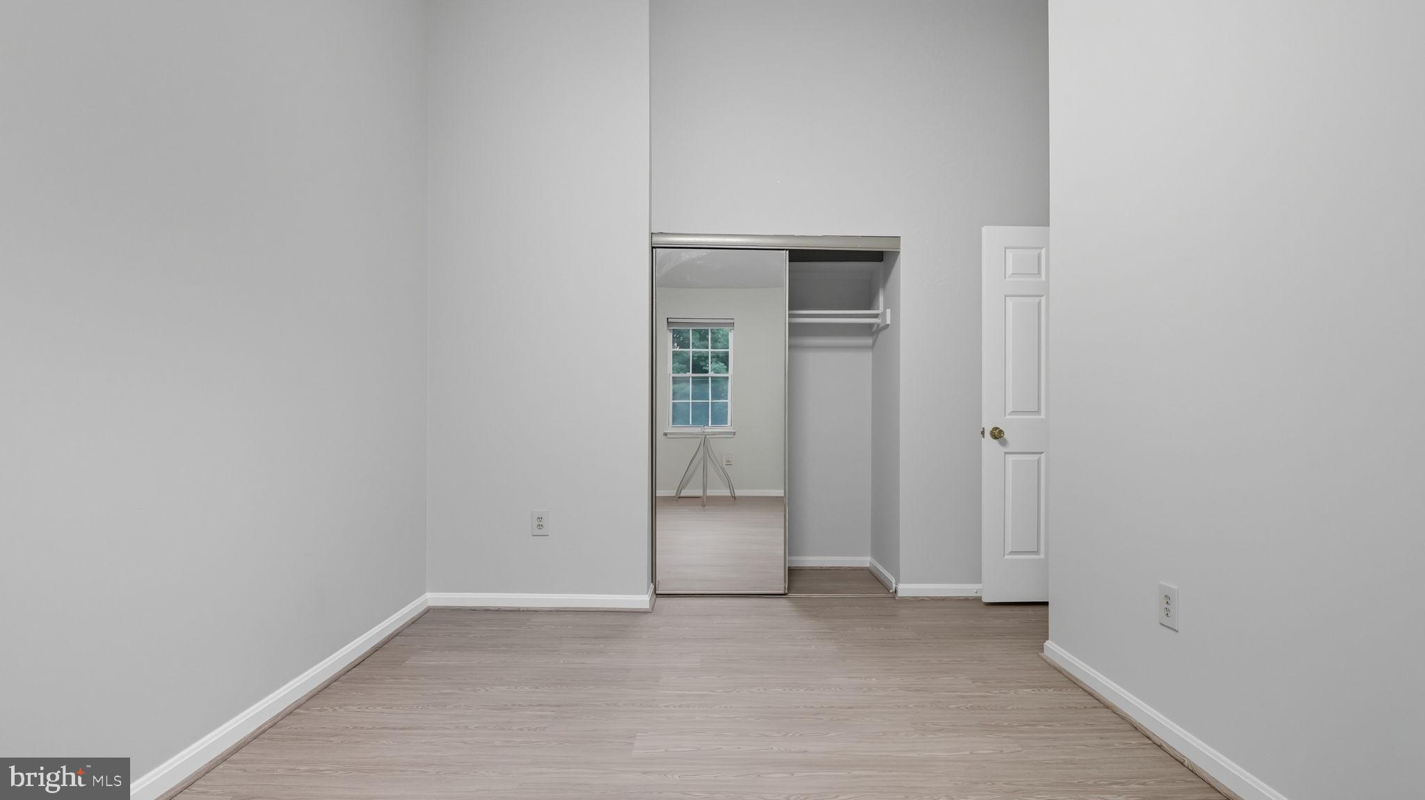 OWENS GLEN - Residential Lease