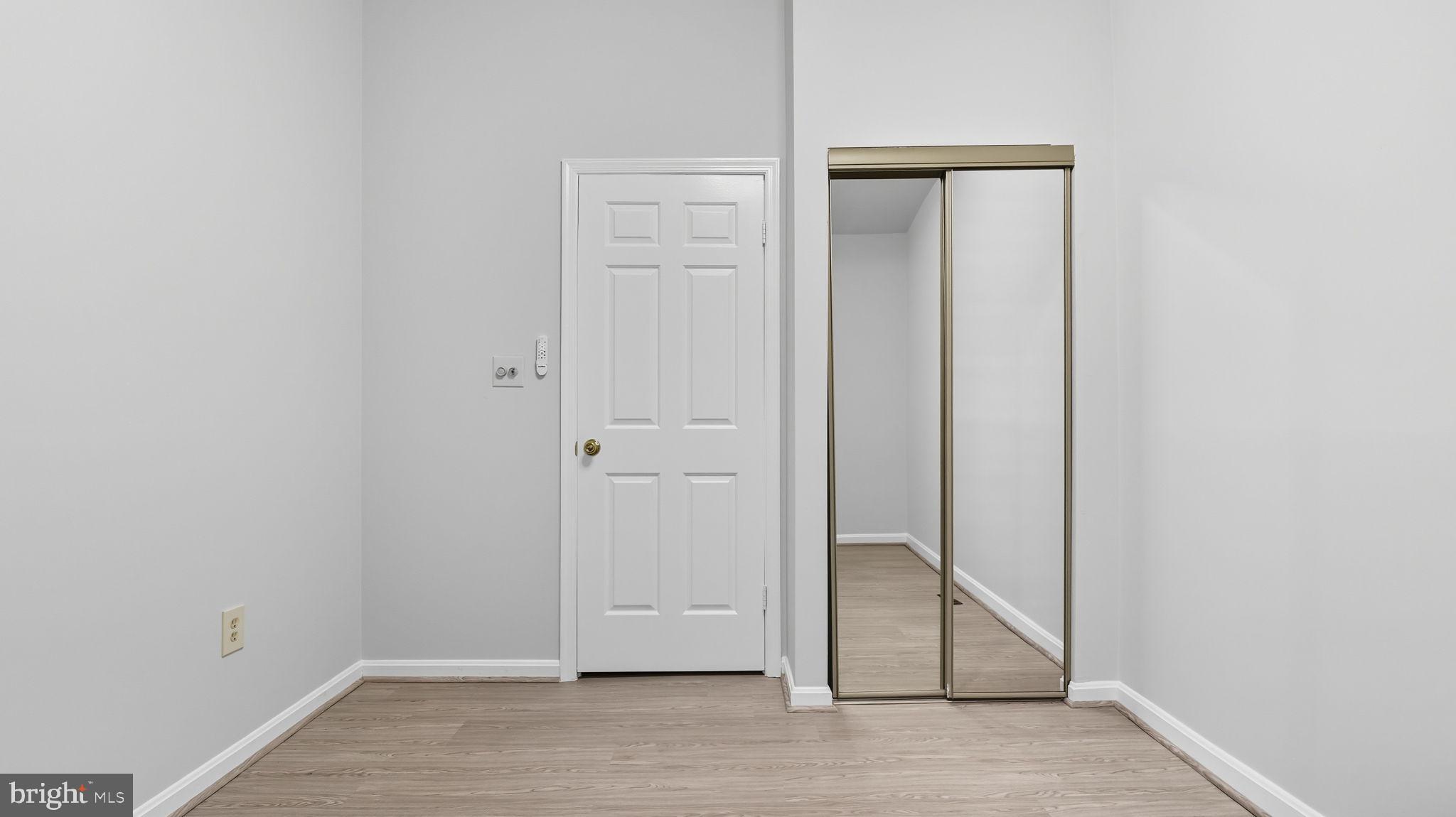 OWENS GLEN - Residential Lease