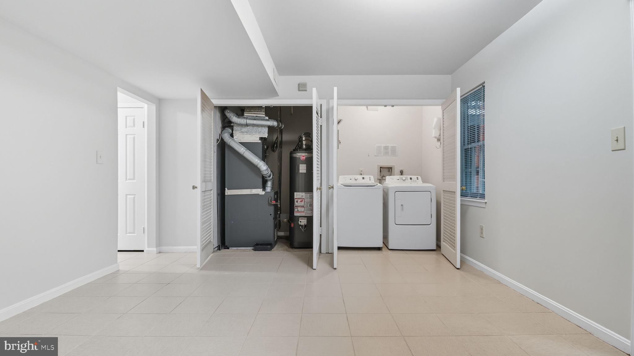 OWENS GLEN - Residential Lease