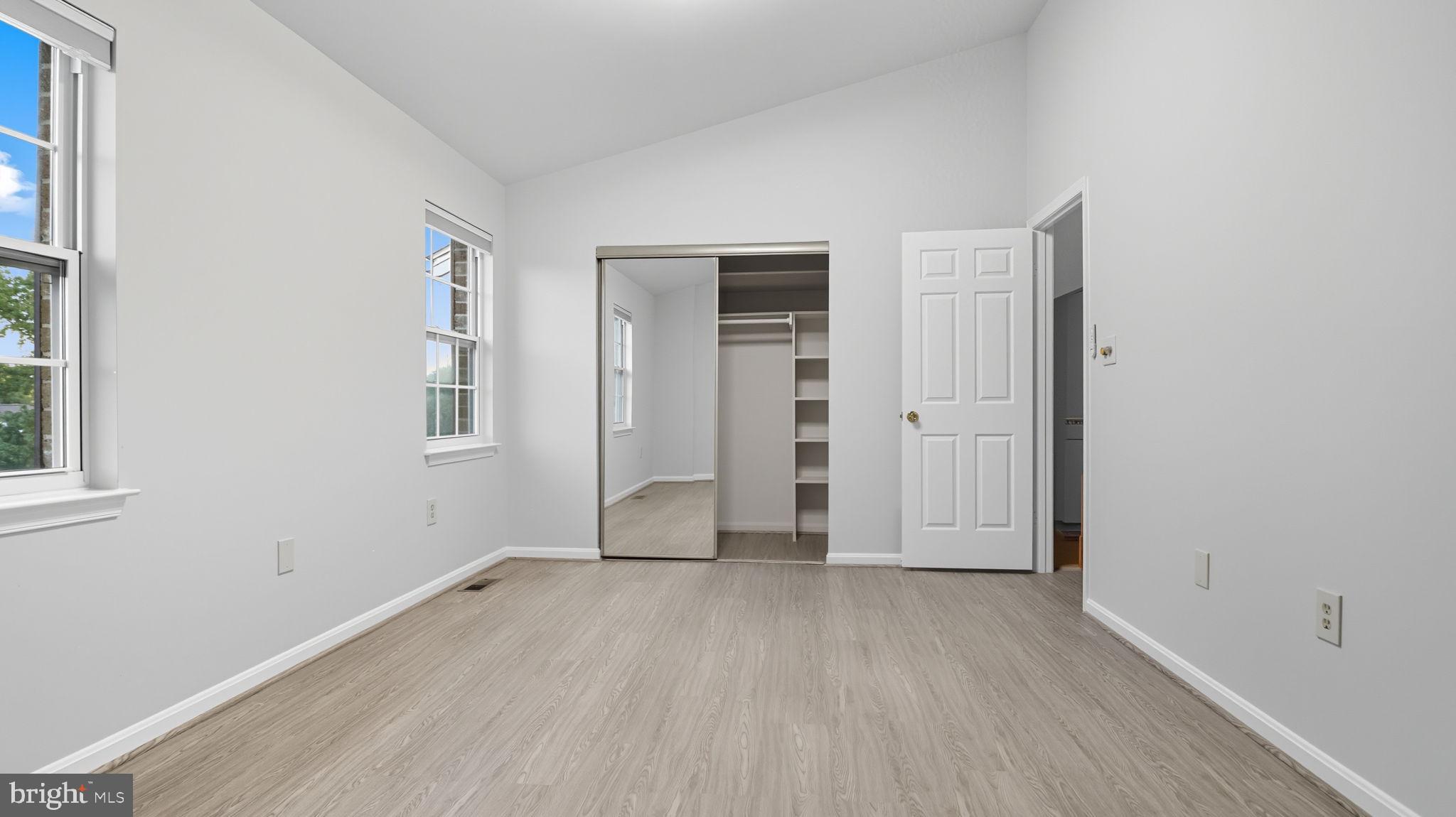 OWENS GLEN - Residential Lease